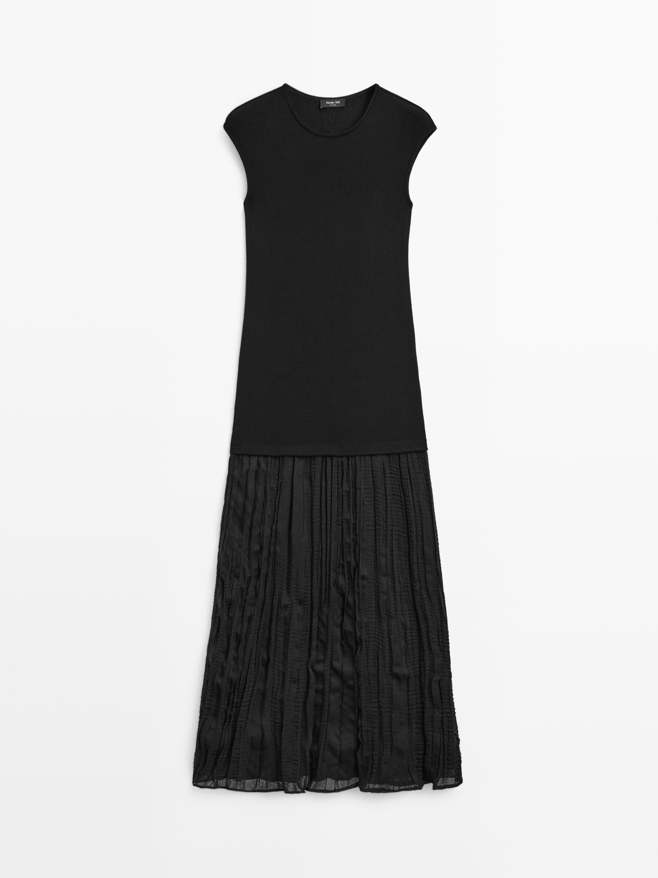 Long contrast pleated dress