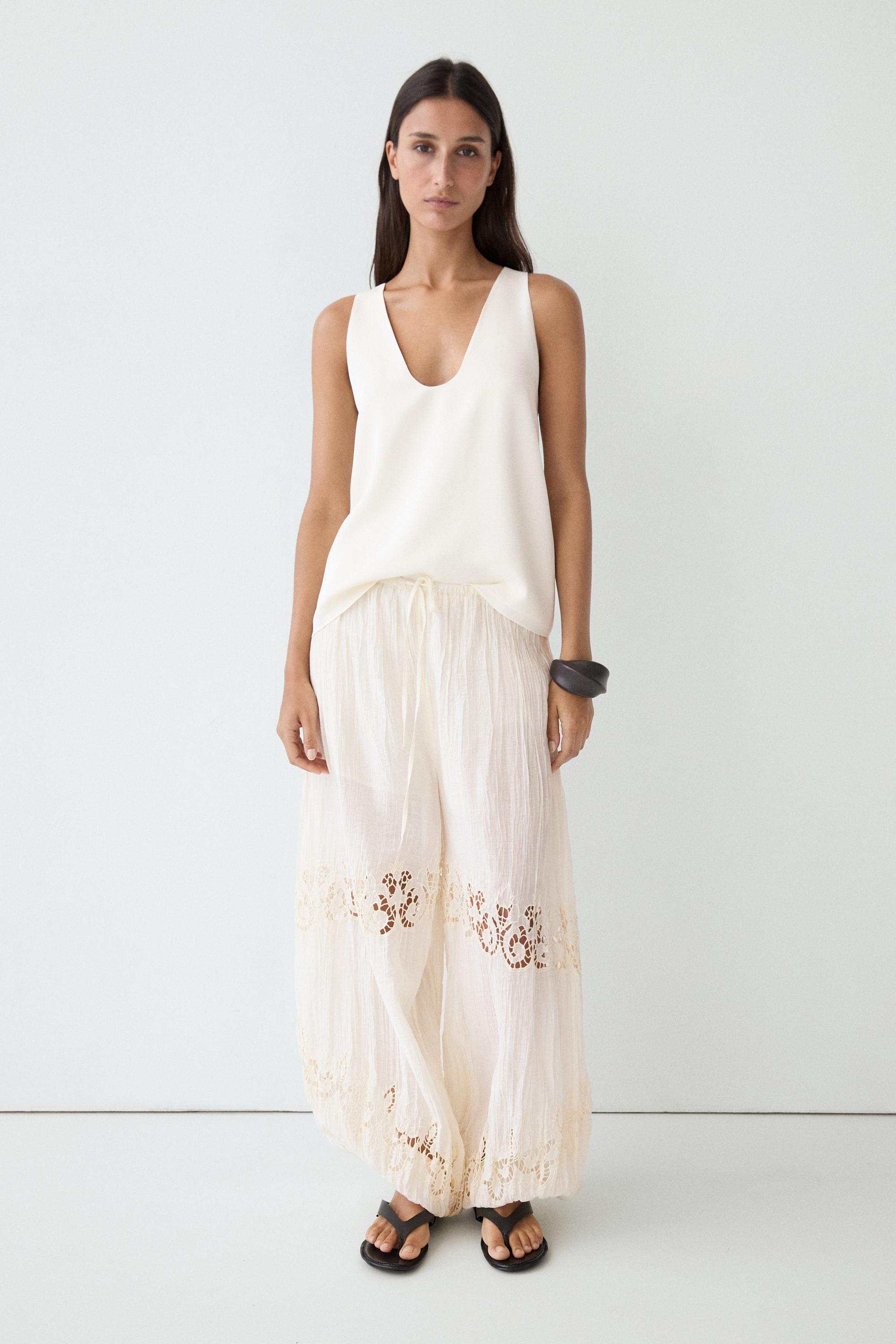 Pantalon fluide bouffant brodé
