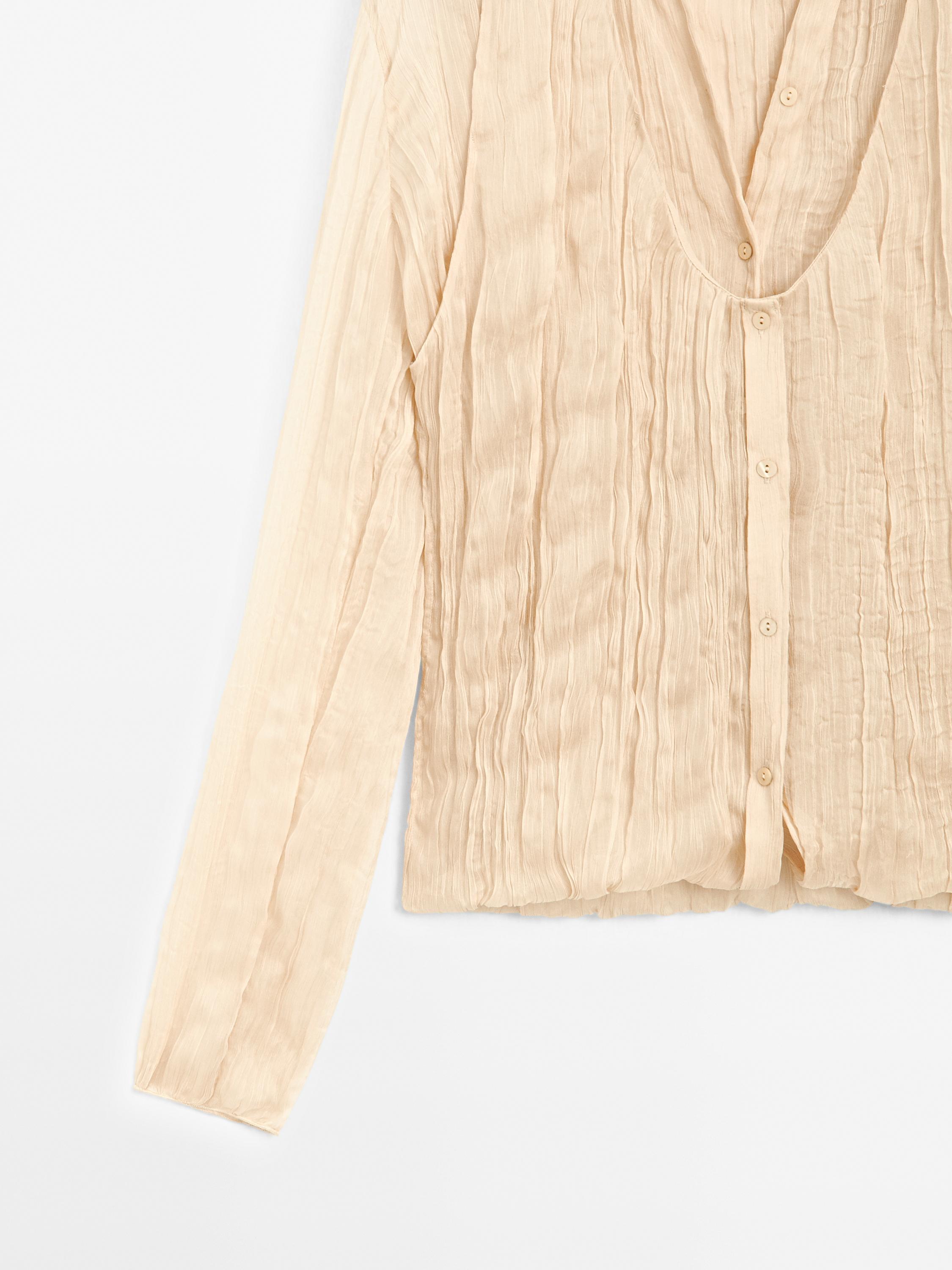 Flowing shirt with pleated detail - Limited Edition