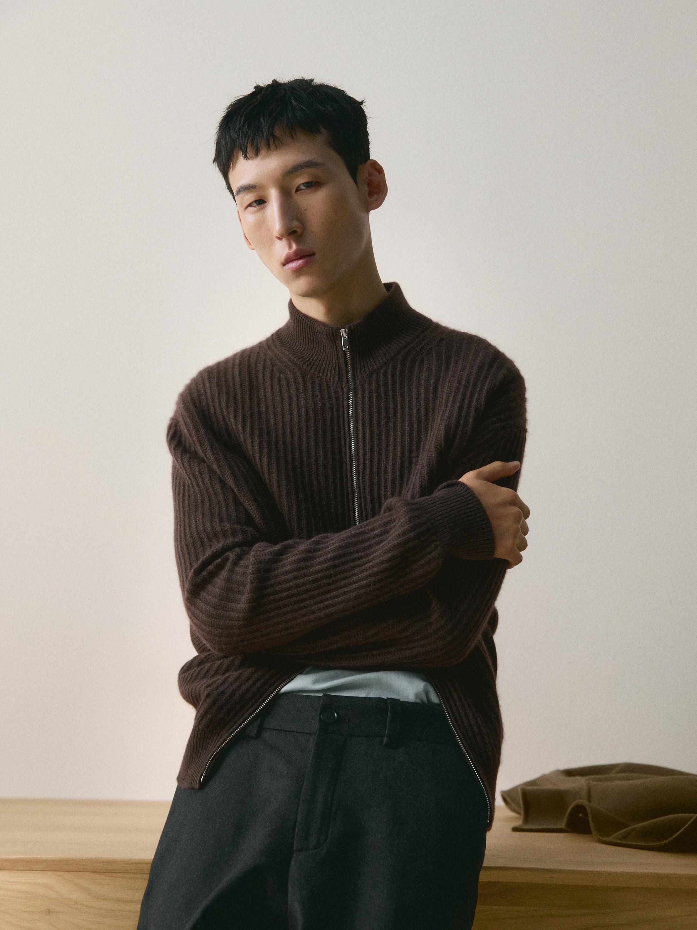 100% cashmere zip-up cardigan