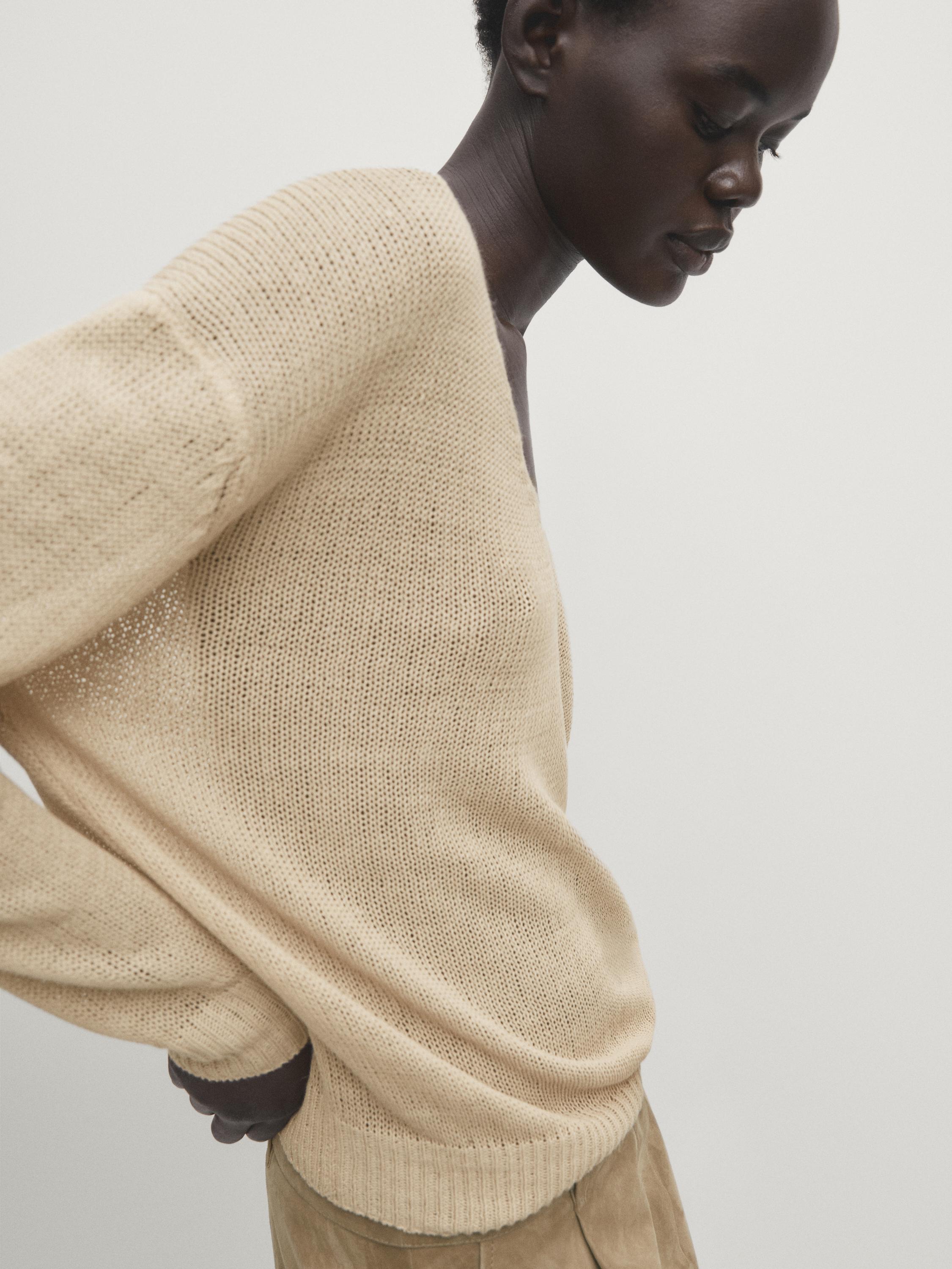 Pull en maille 100 % lin à col en V