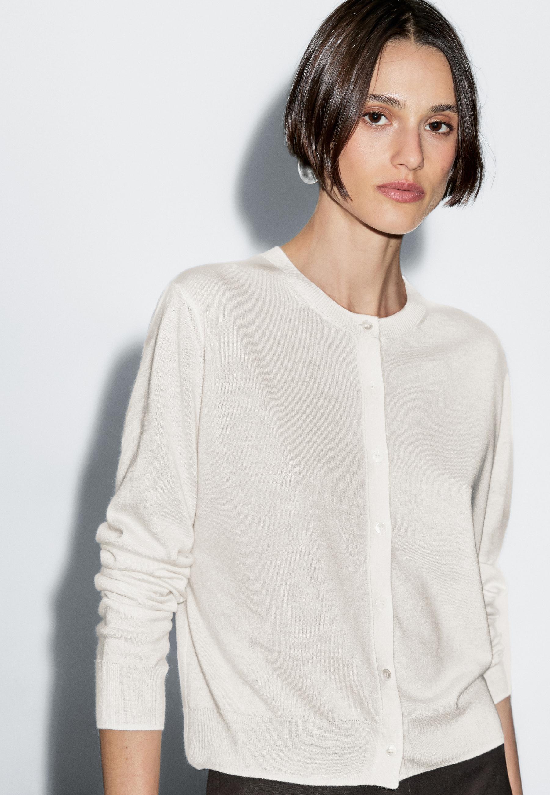 Wool blend knit cardigan with crew neck