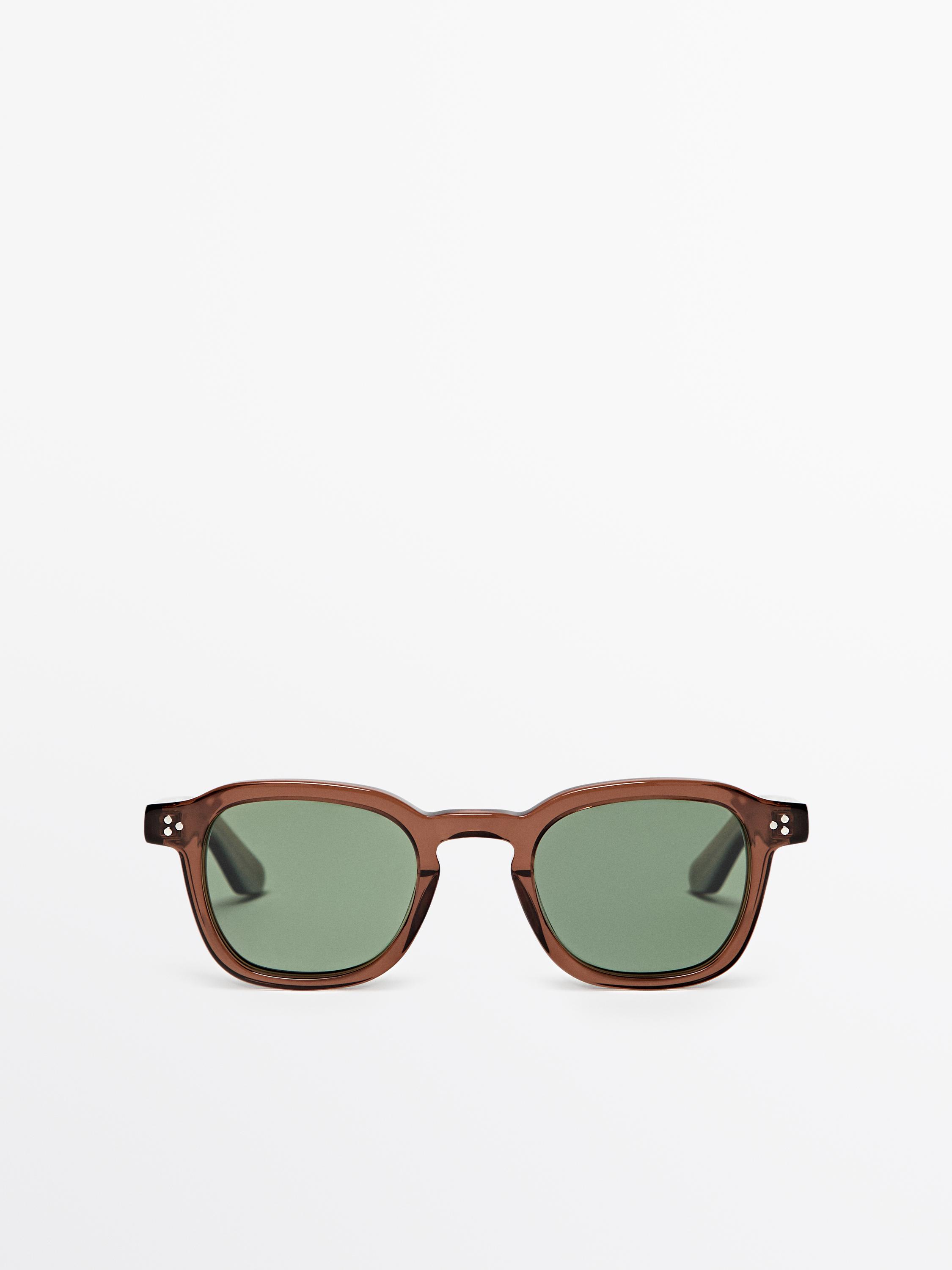 Round sunglasses