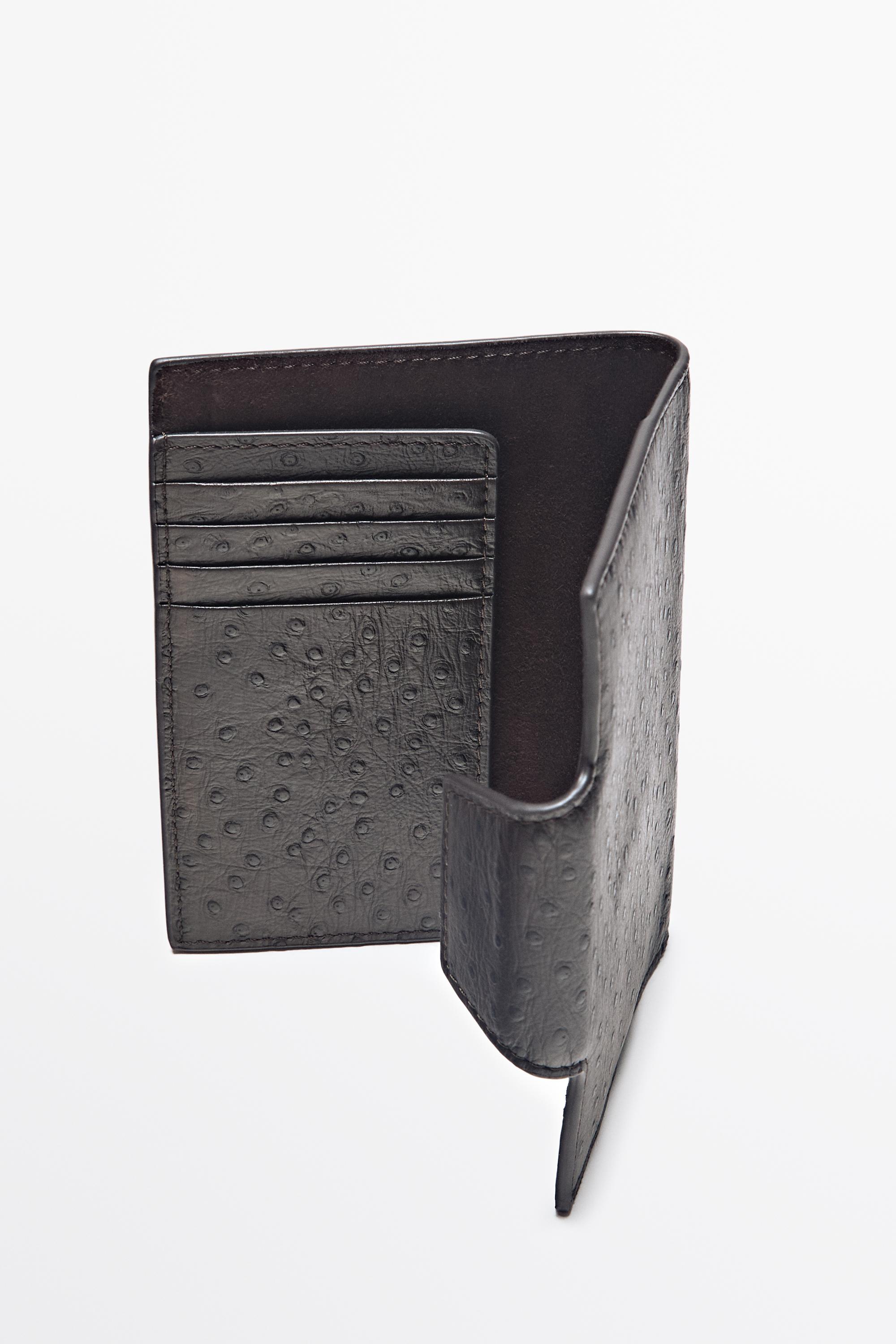 Textured leather passport holder — BROWN