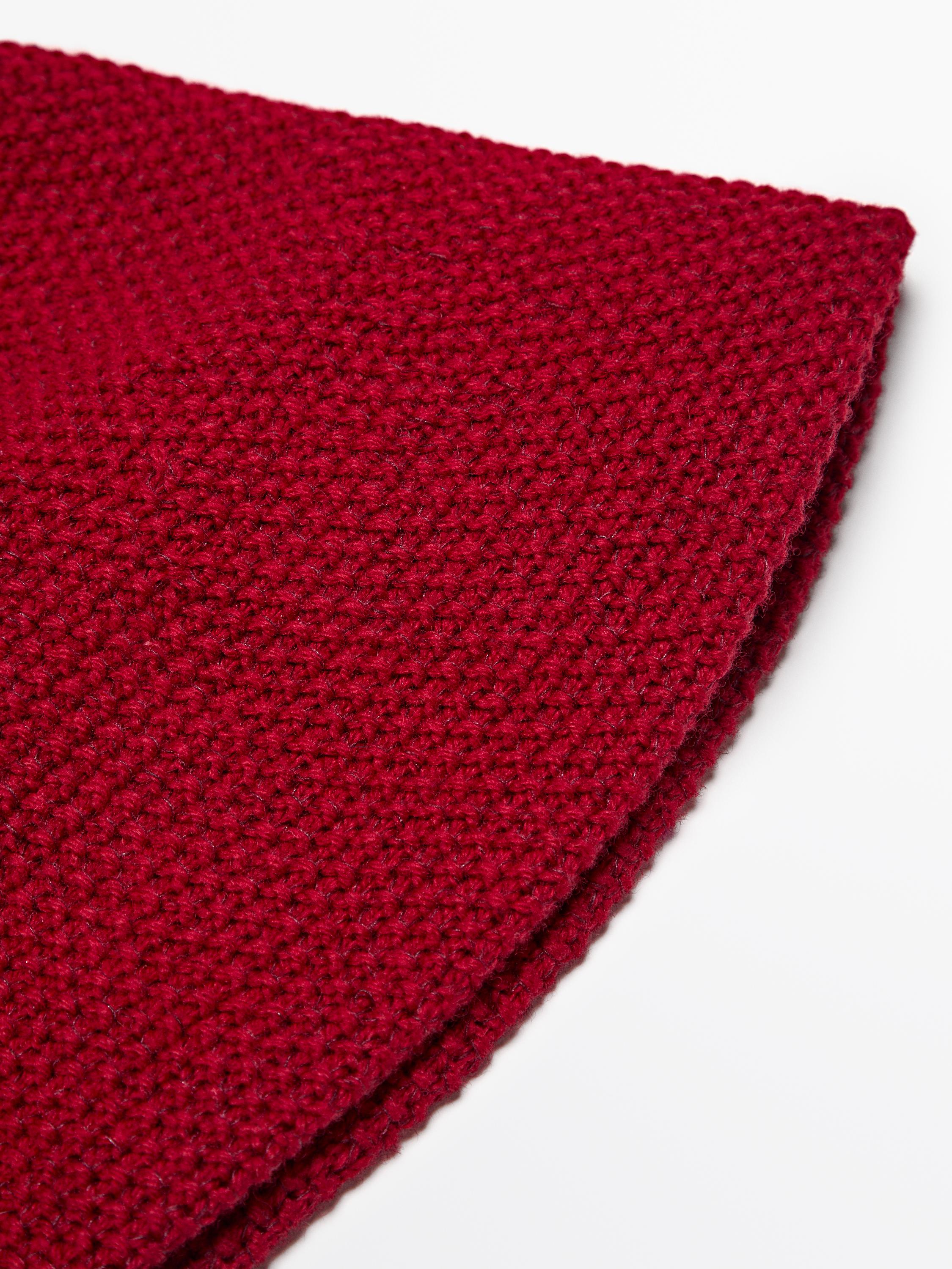 Wool blend knit beanie — RED