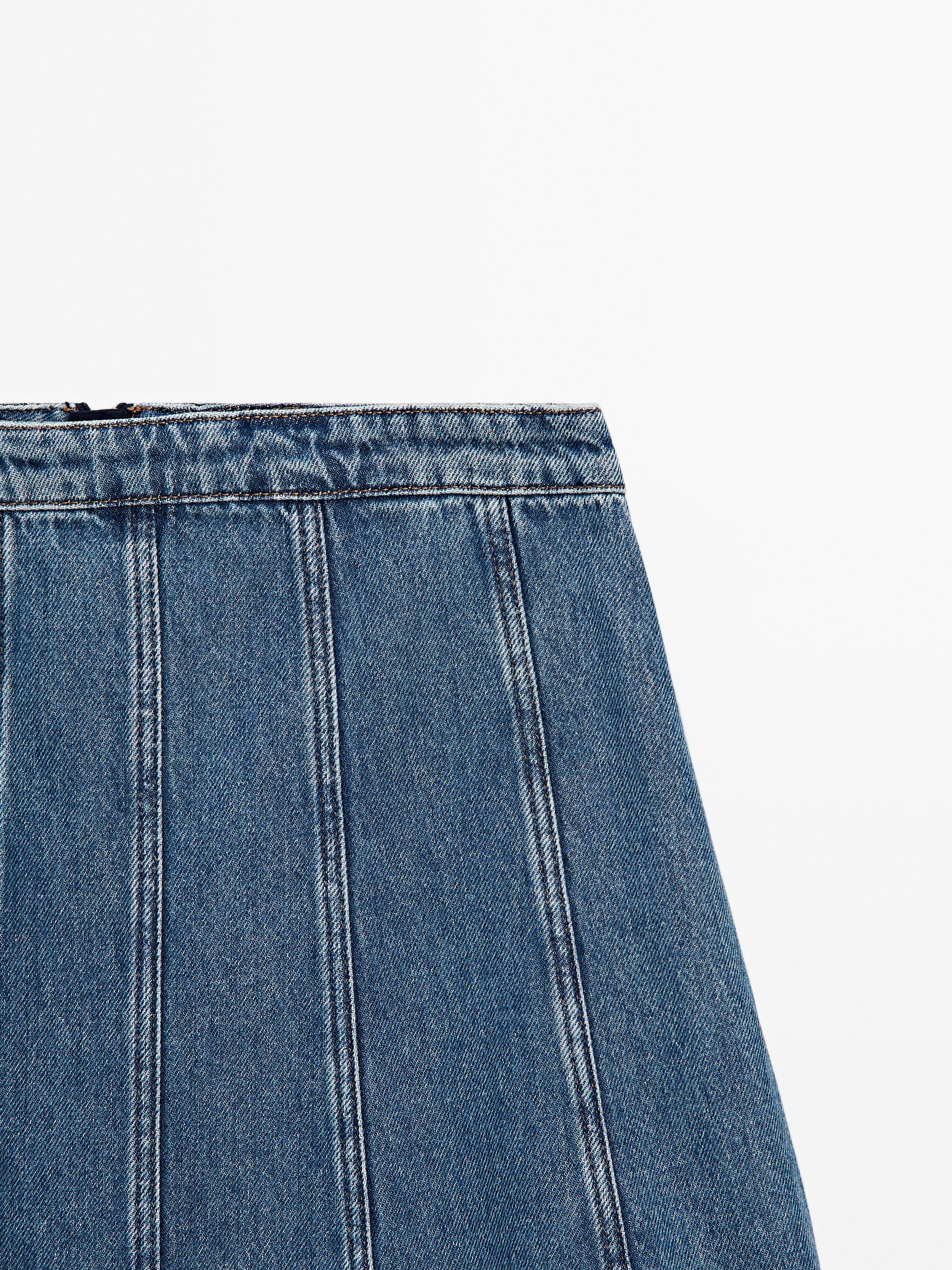 Short denim skirt with seam details