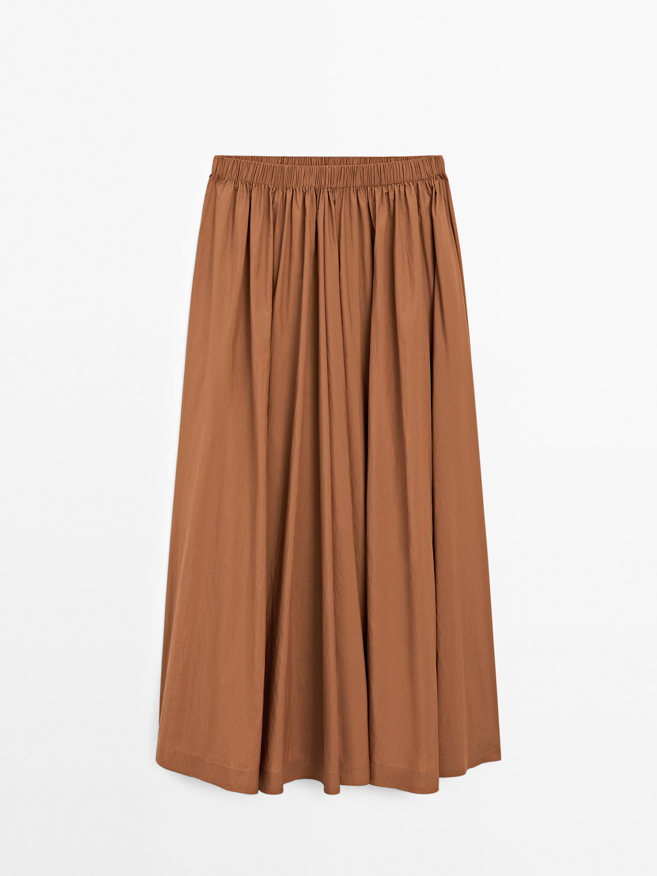 Elastic technical fabric skirt