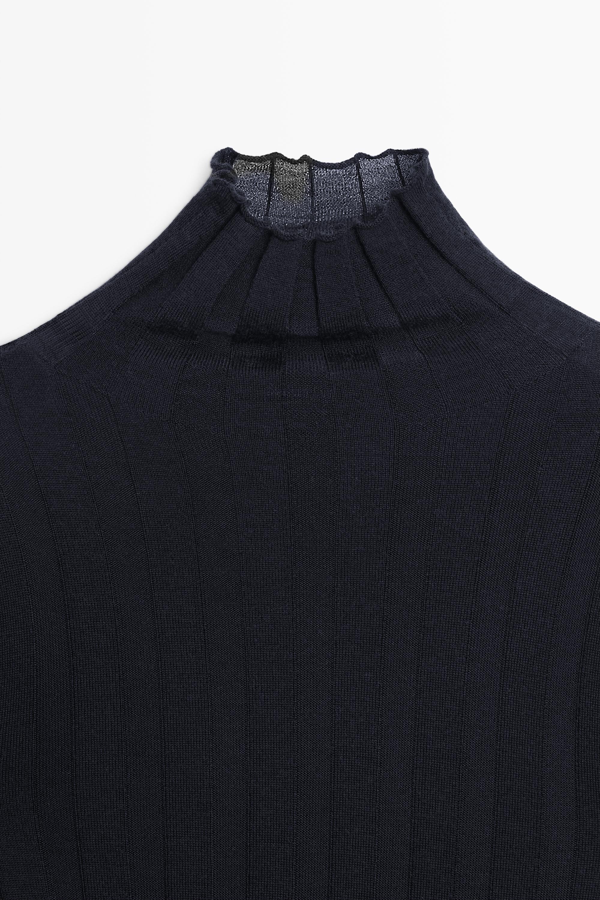 Ribbed mock turtleneck knit sweater - thumbnail 4