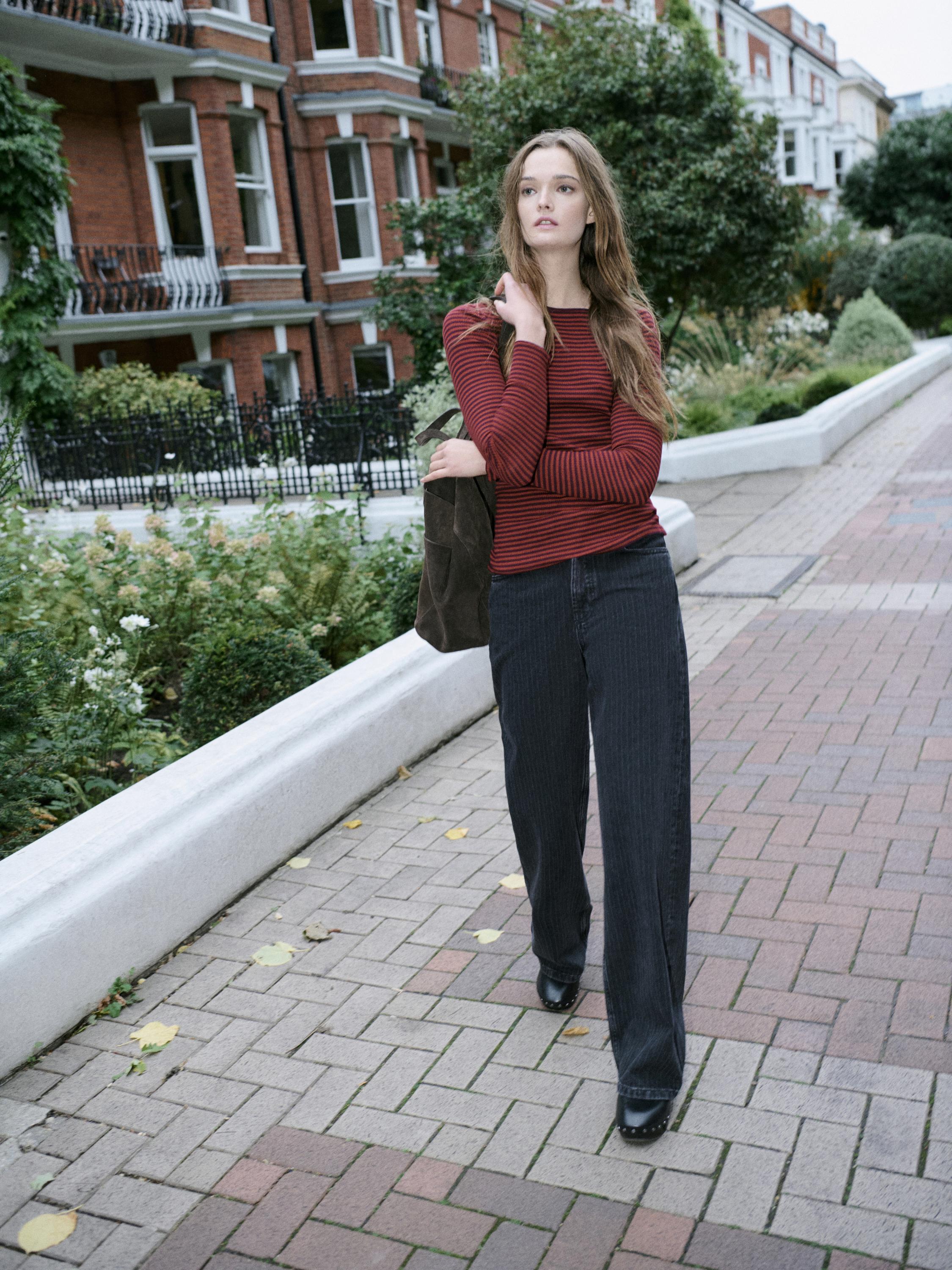 High-waist straight-leg jeans