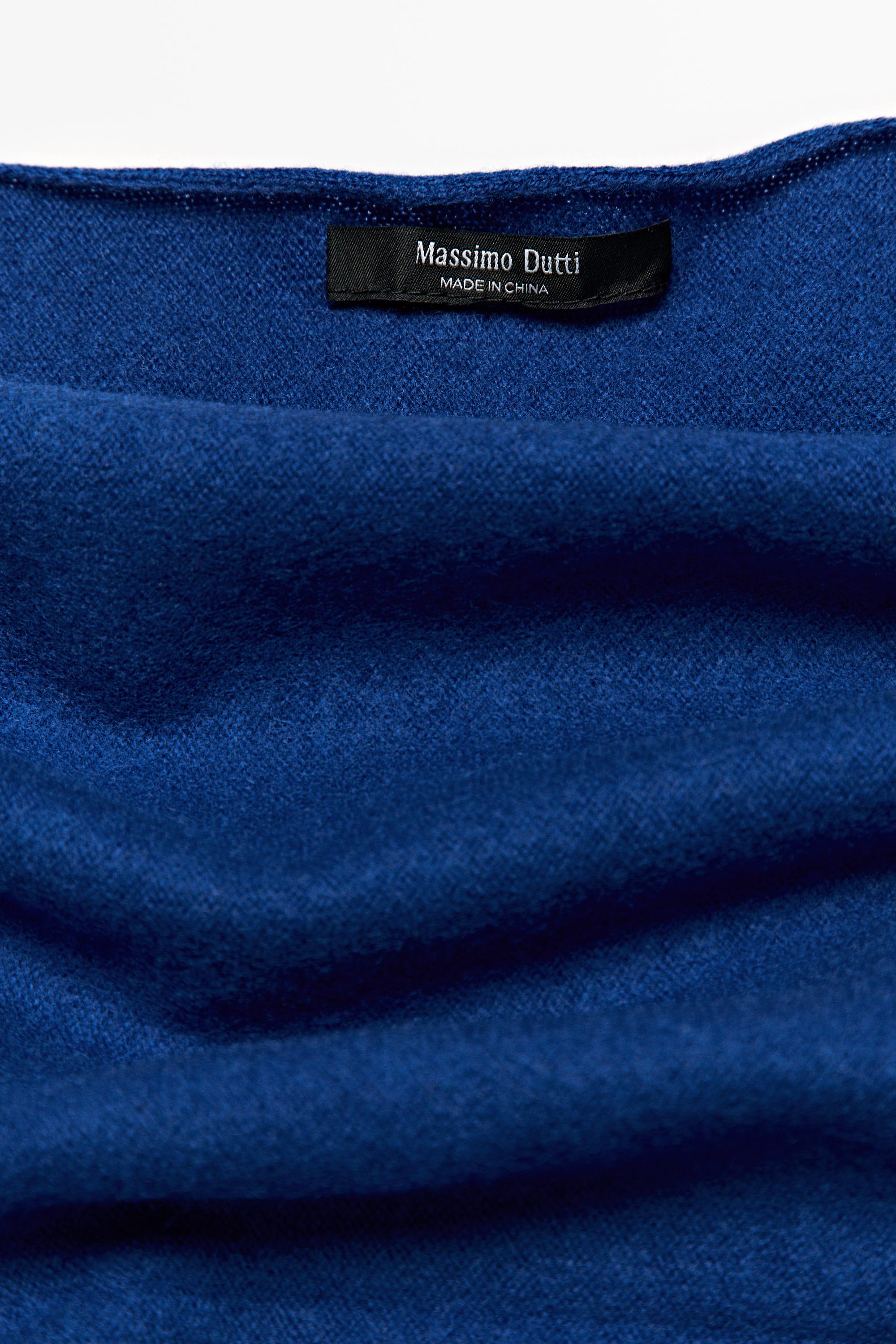Medium wool cashmere blend knit bandana — INK BLUE