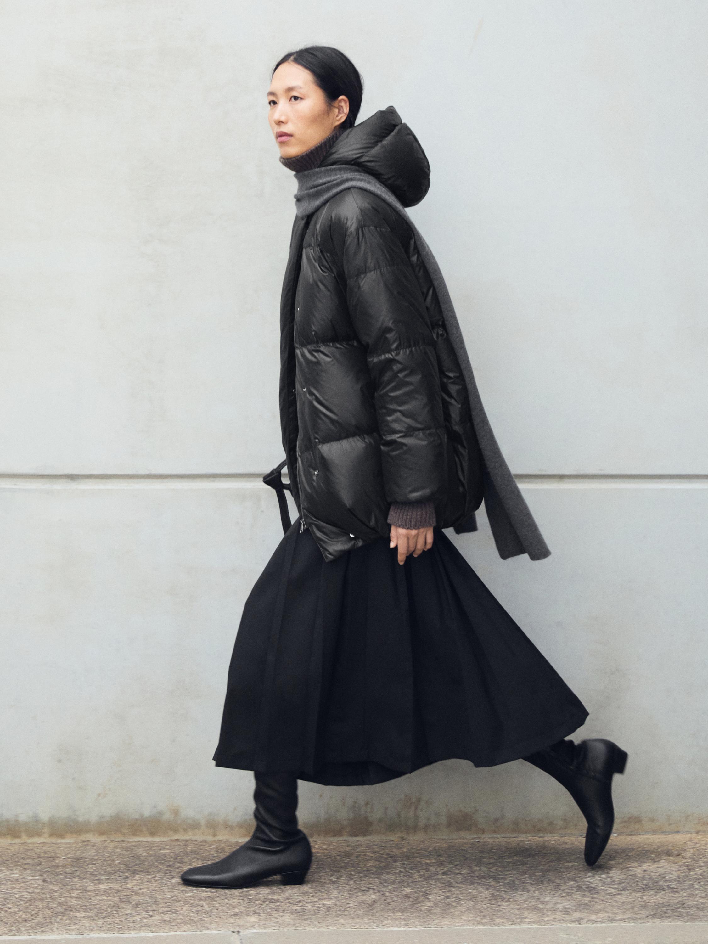 جاكيت مبطن بغطاء للرأس