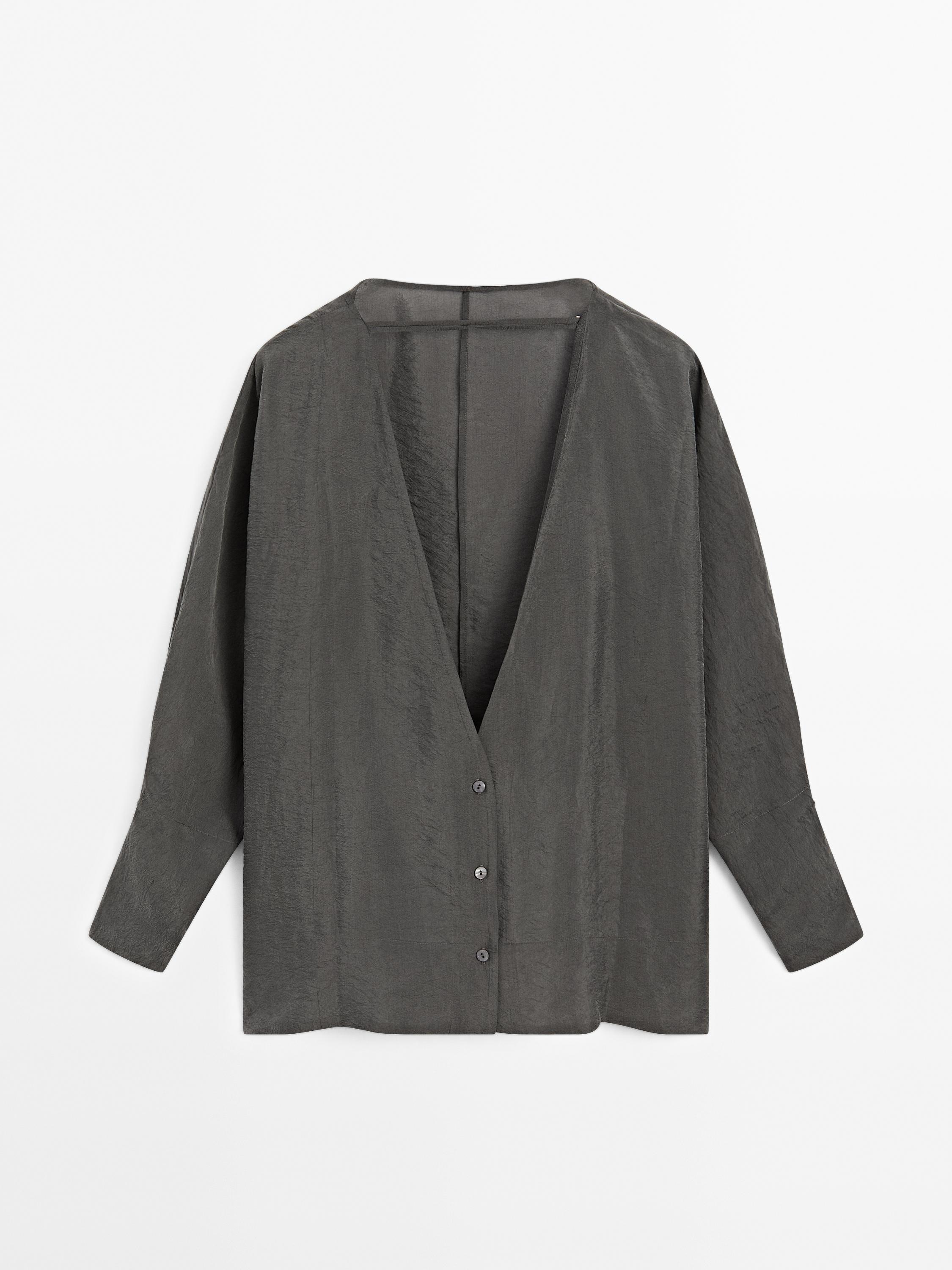 Flowing blouse with pleated cuff detail - Studio