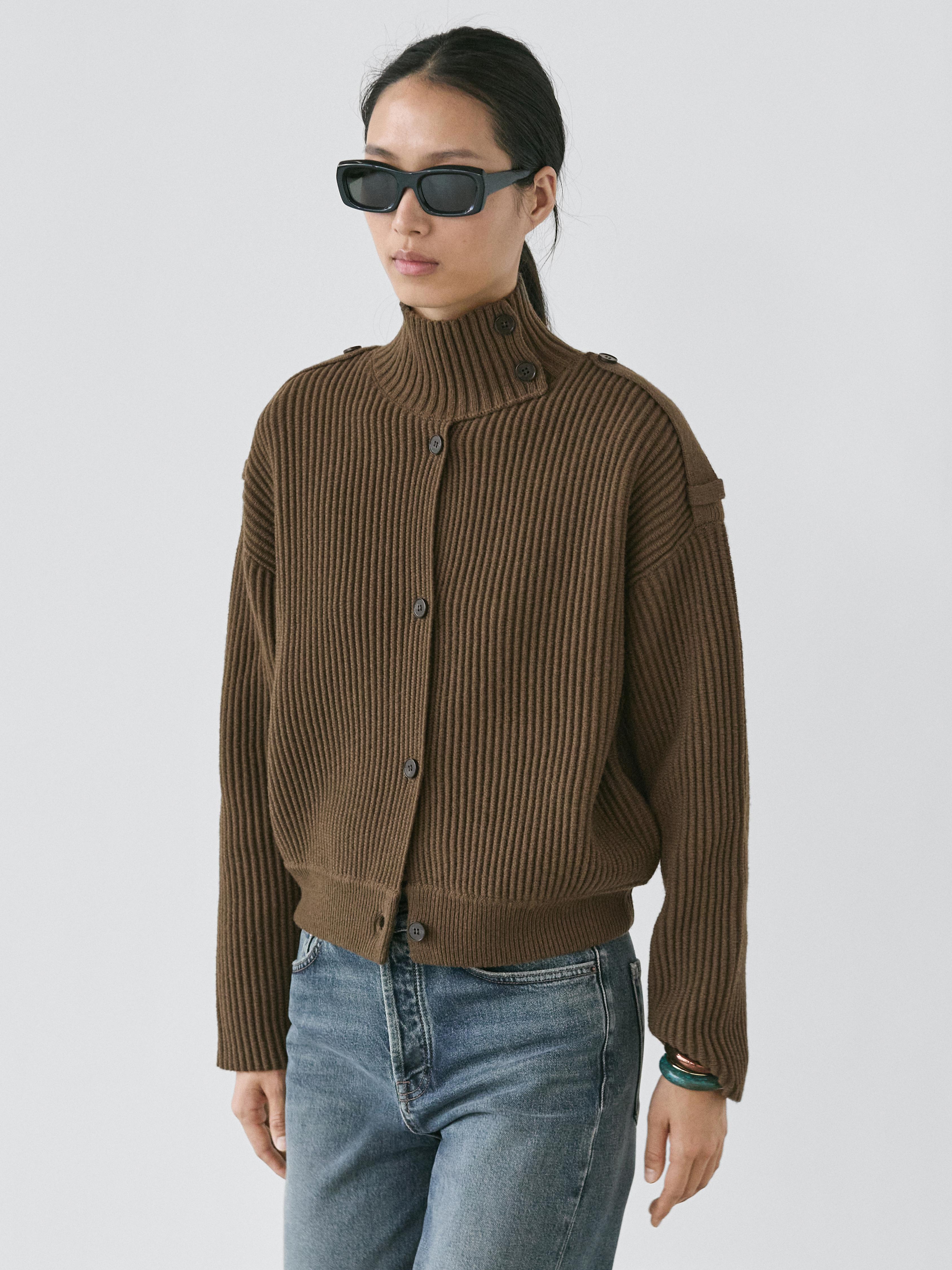Wool knit cardigan with button details