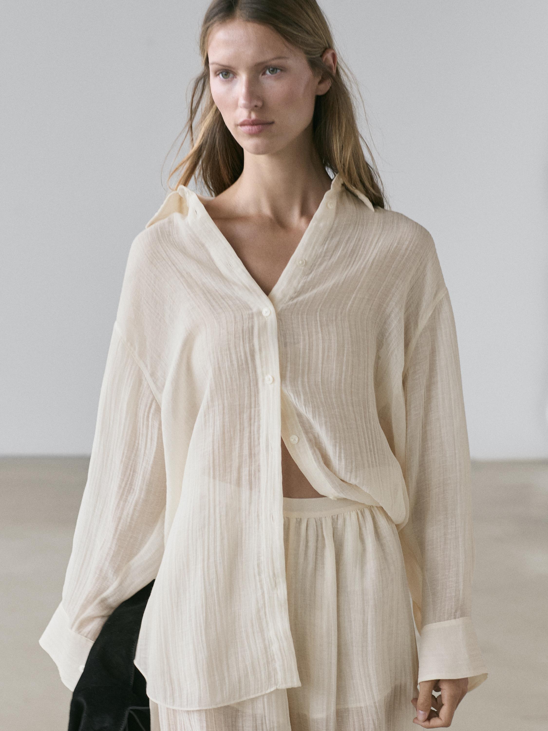 Flowing shirt with pleated detail — IVORY