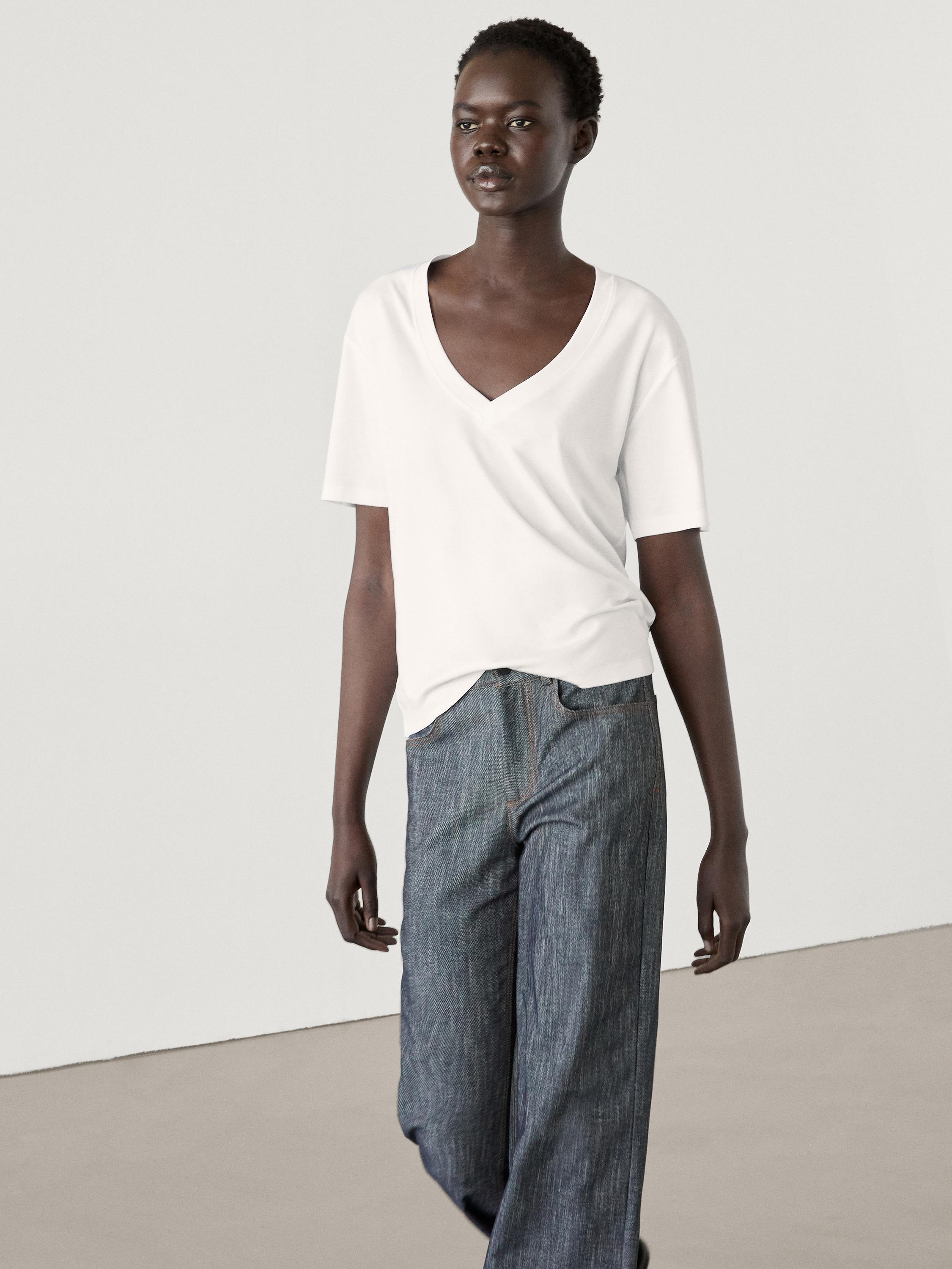 T-shirt 100 % coton, col en V