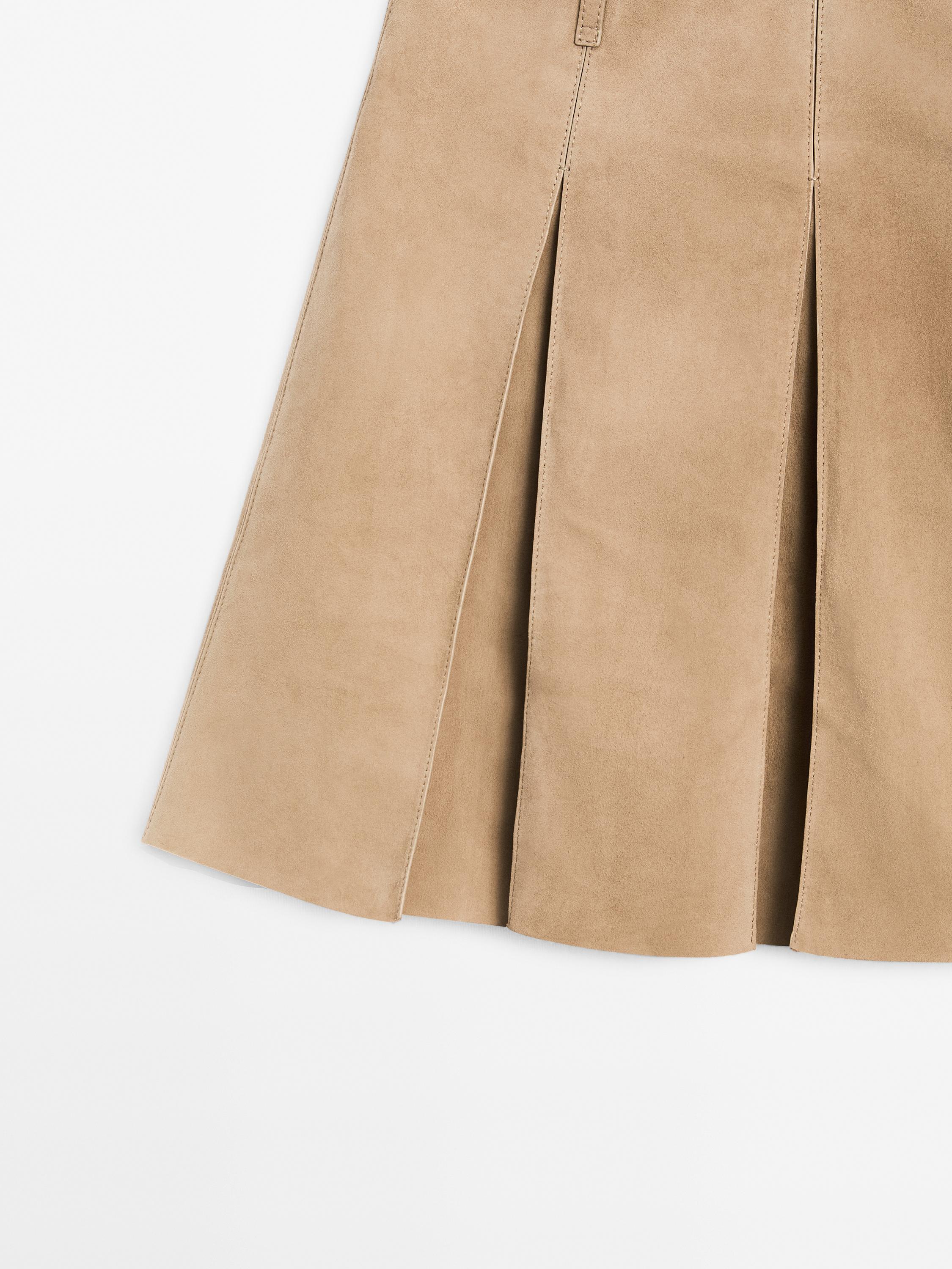 Pleated suede leather skirt