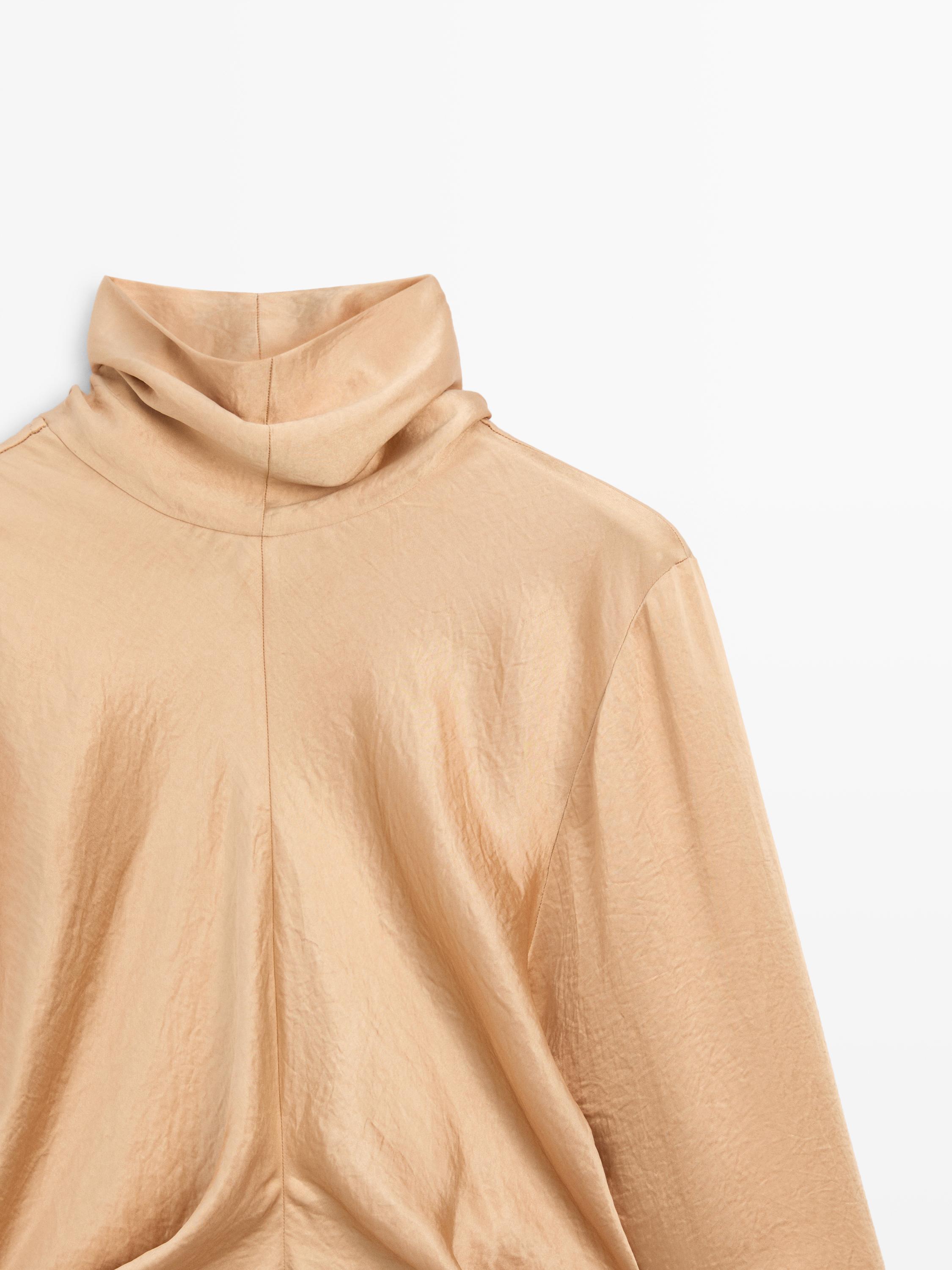 Flowing satin blouse with tie detail - STUDIO — Beige