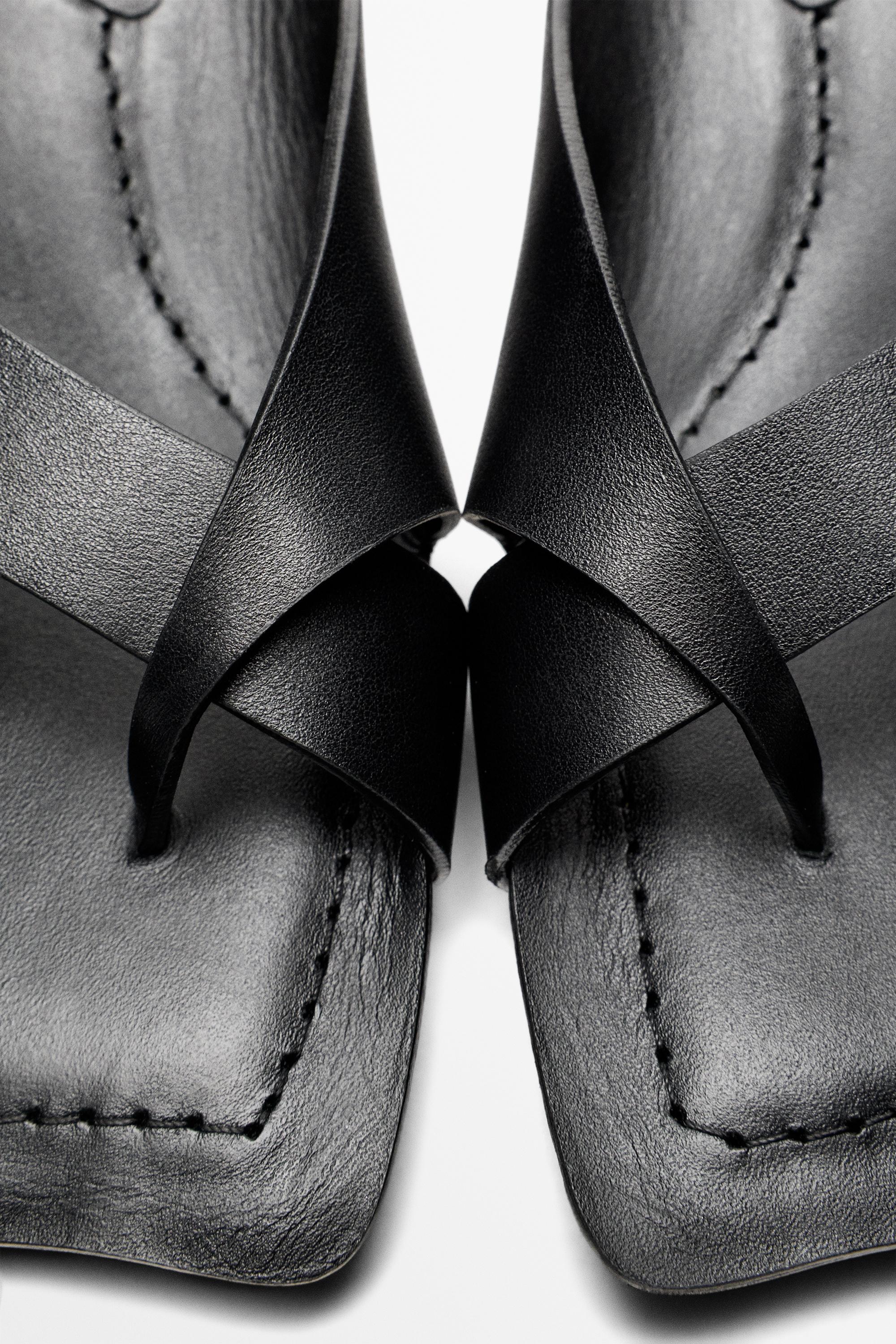 Leather heeled sandals - STUDIO — BLACK