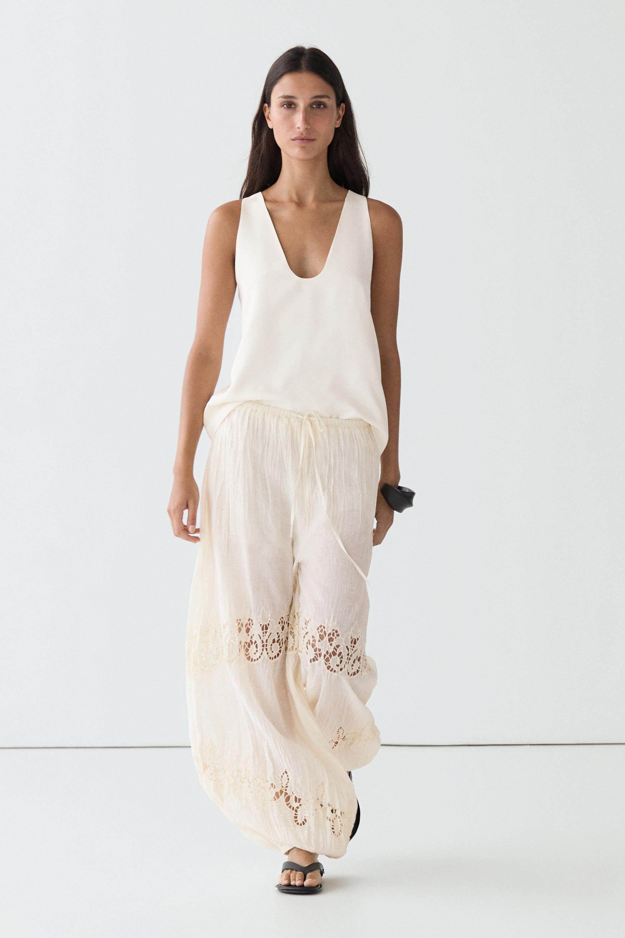 Pantalon fluide bouffant brodé