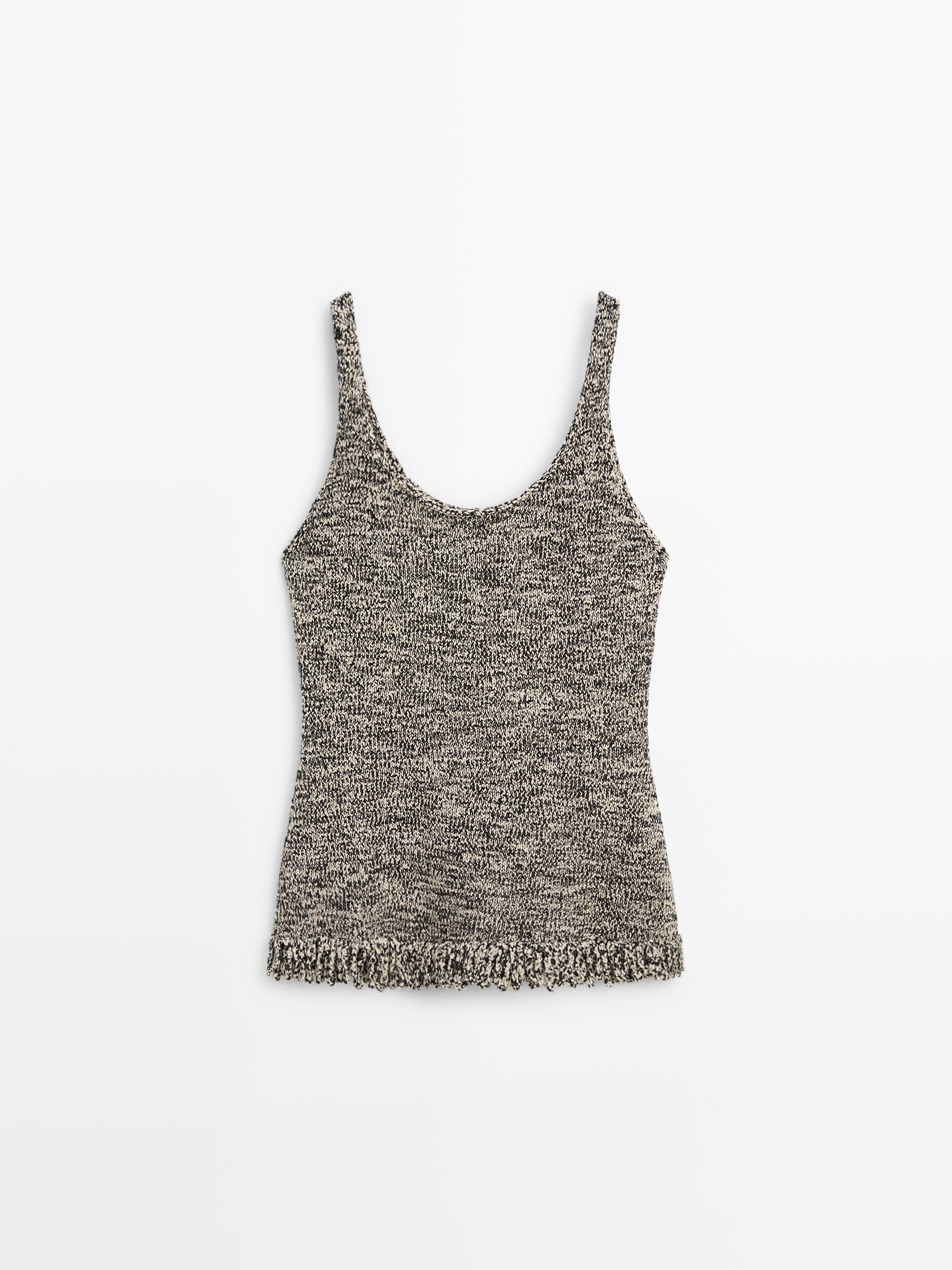 Total look knit top with fringing — BLACK