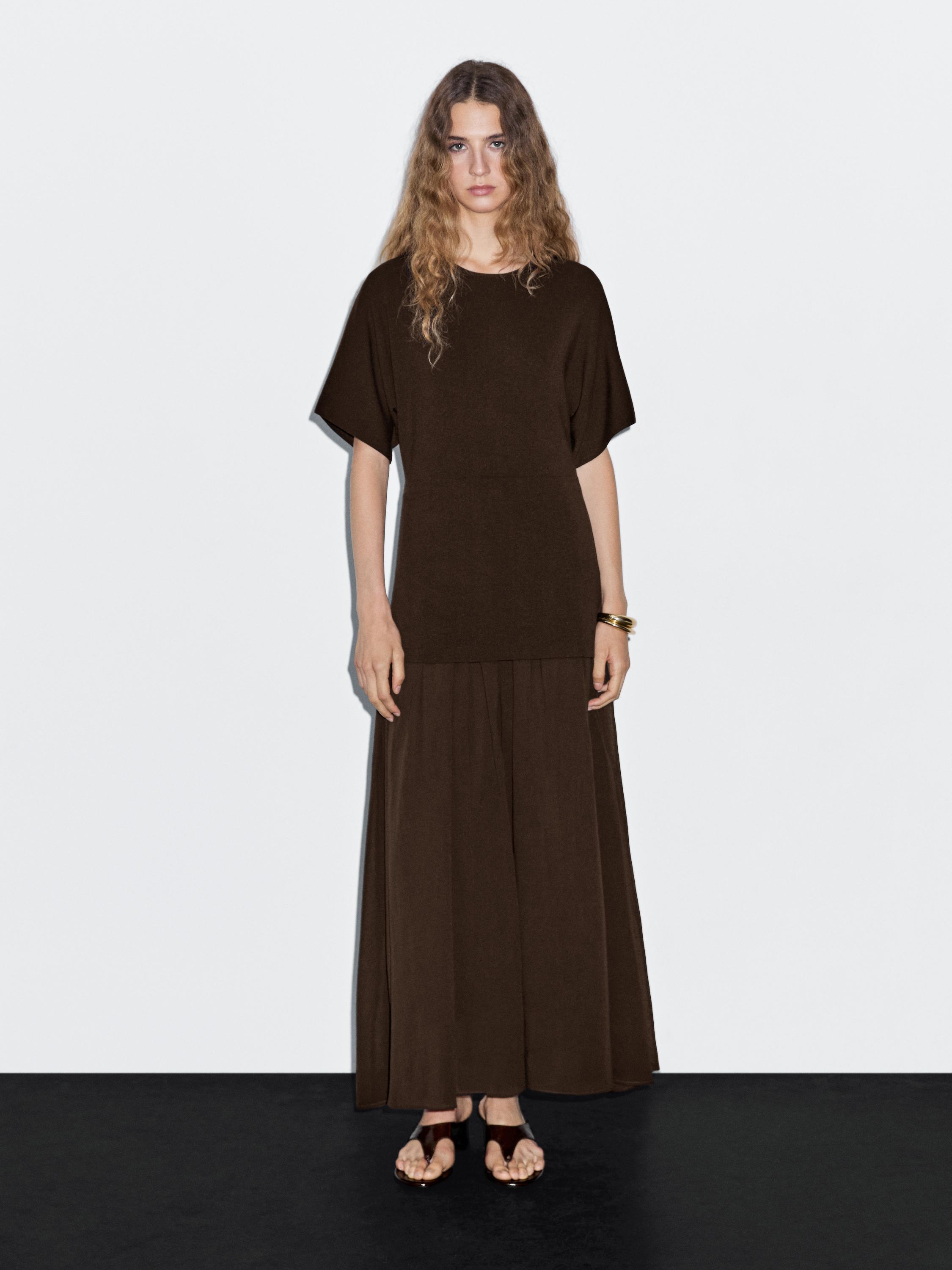 Kombiniertes Strickkleid mit Raffung