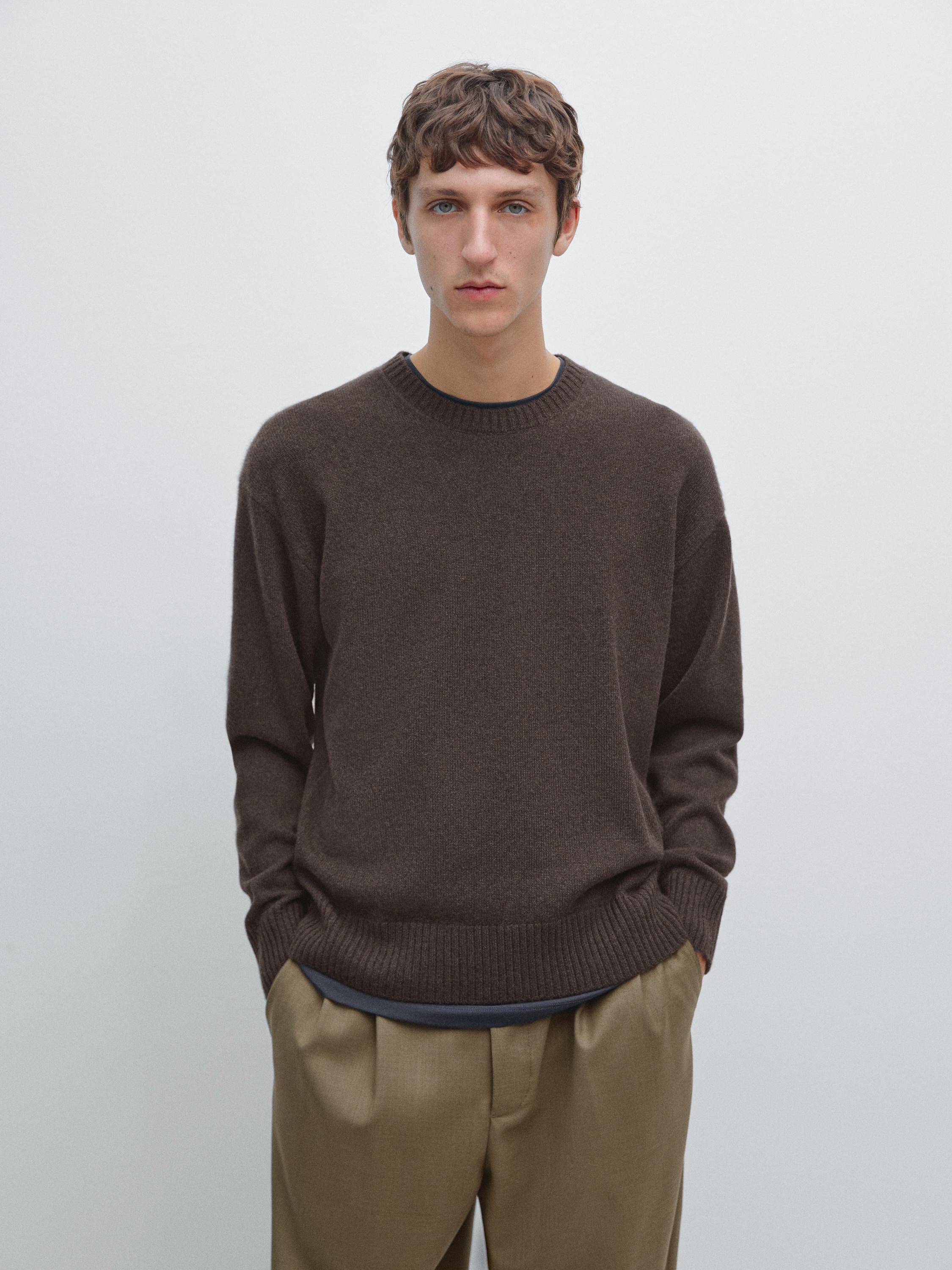 Pulover  iz kašmira z okroglim izrezom