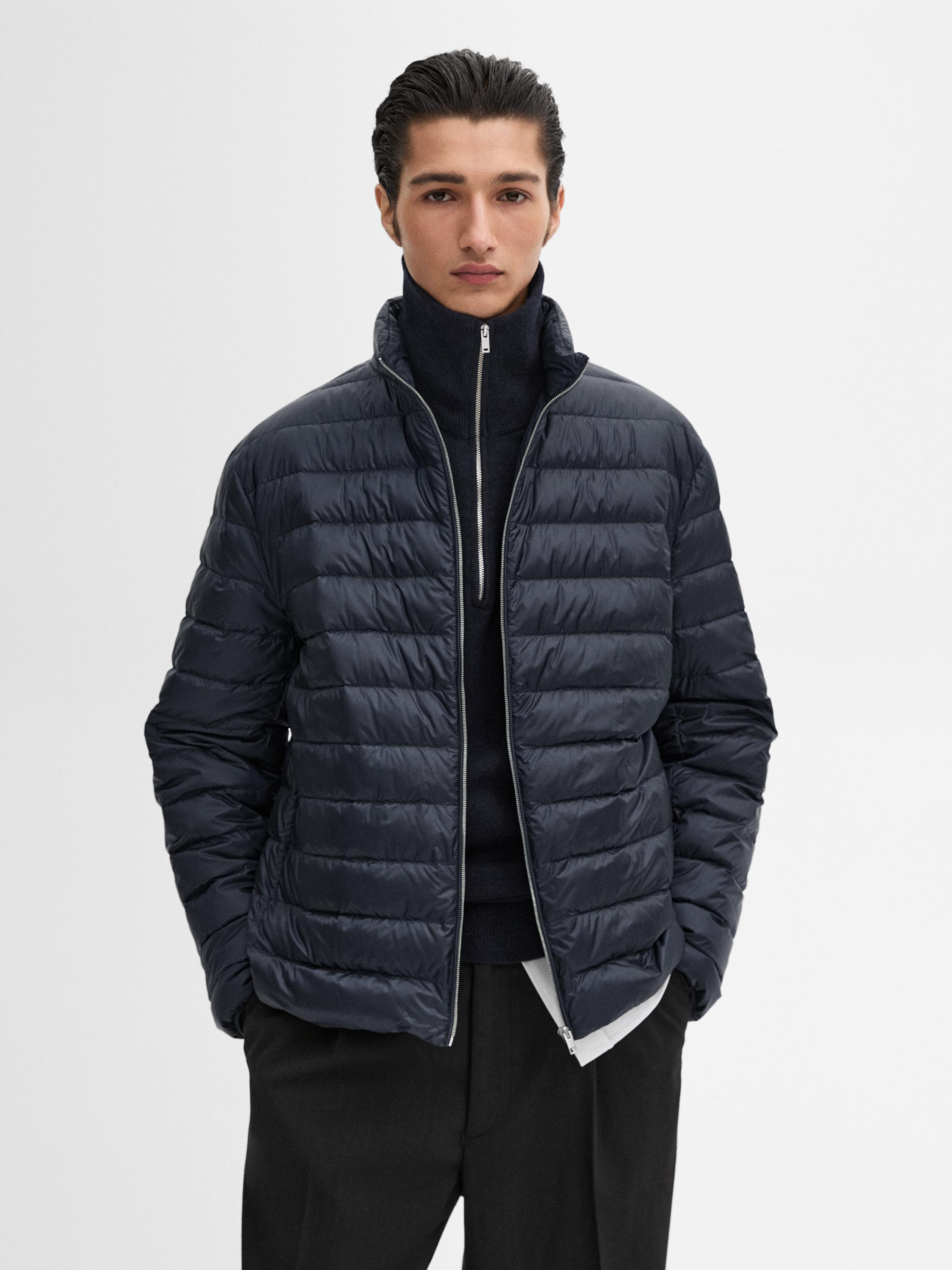 Foldable lightweight down puffer jacket