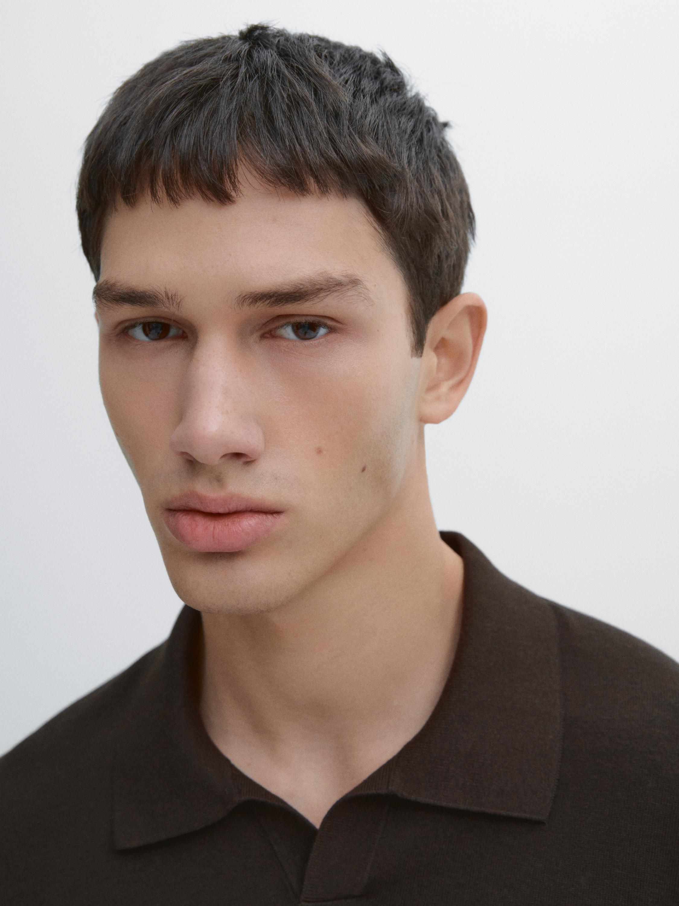 Short sleeve V-neck polo sweater