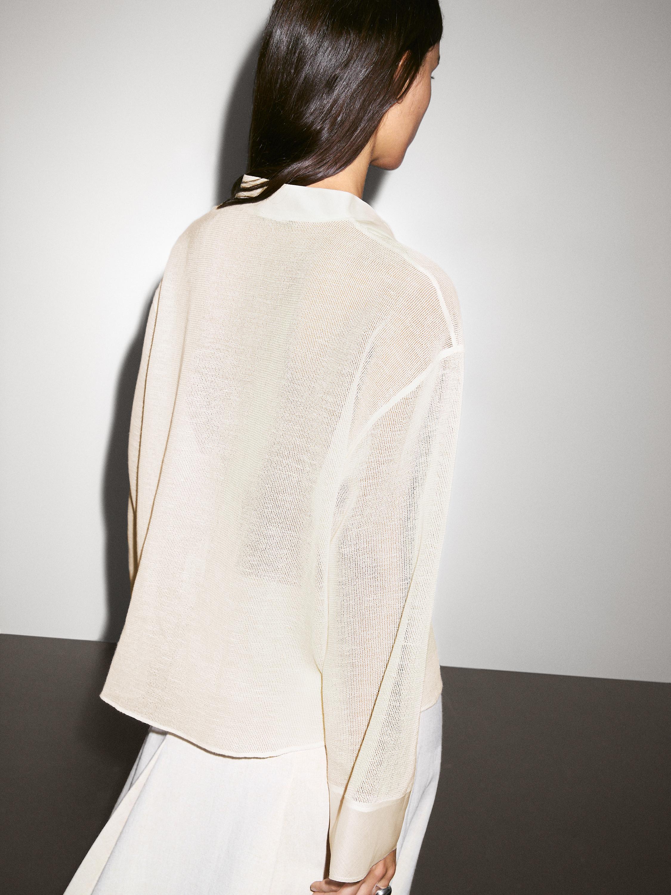 Cotton blend blouse with fabric detail