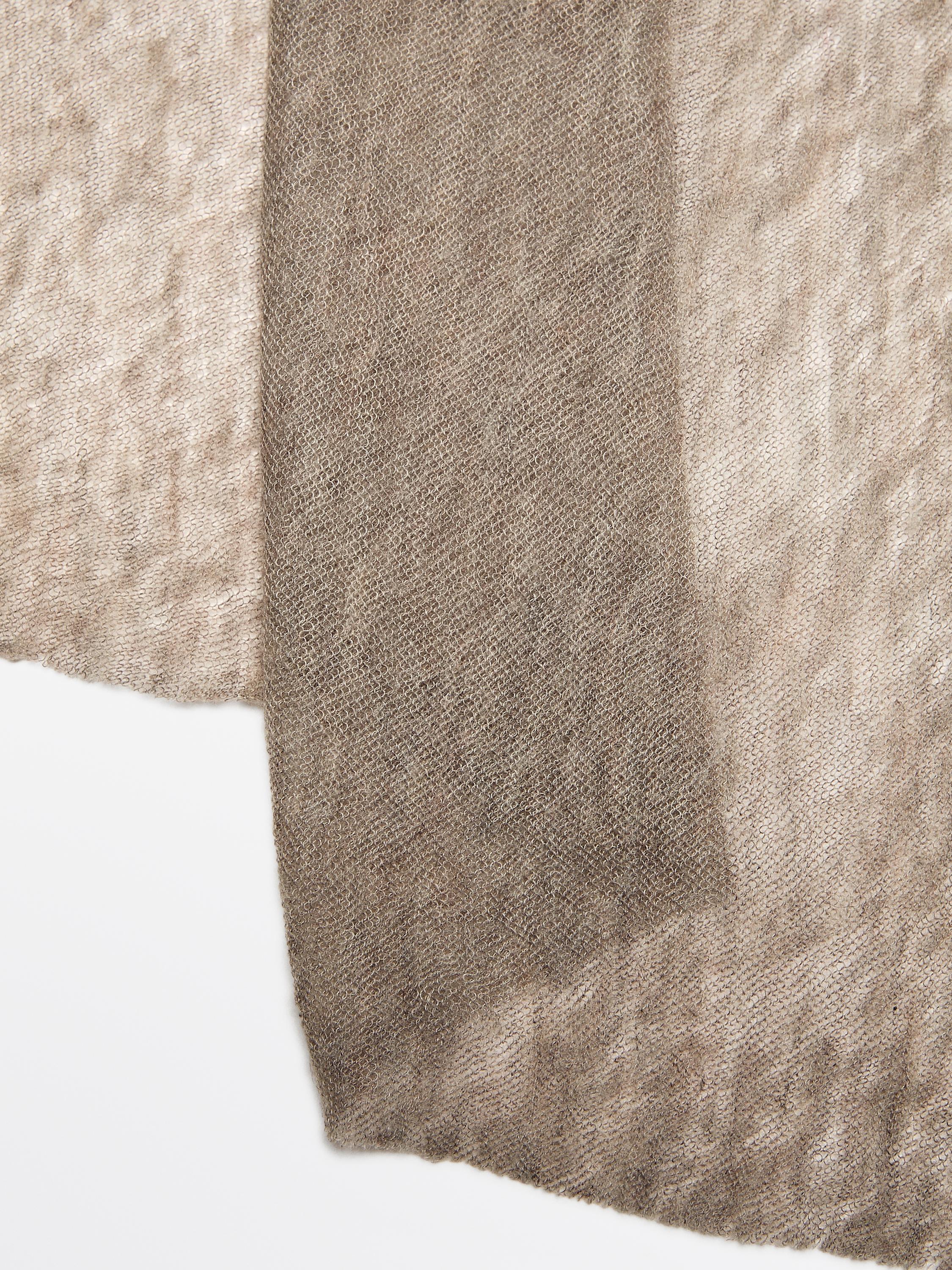 100% cashmere scarf