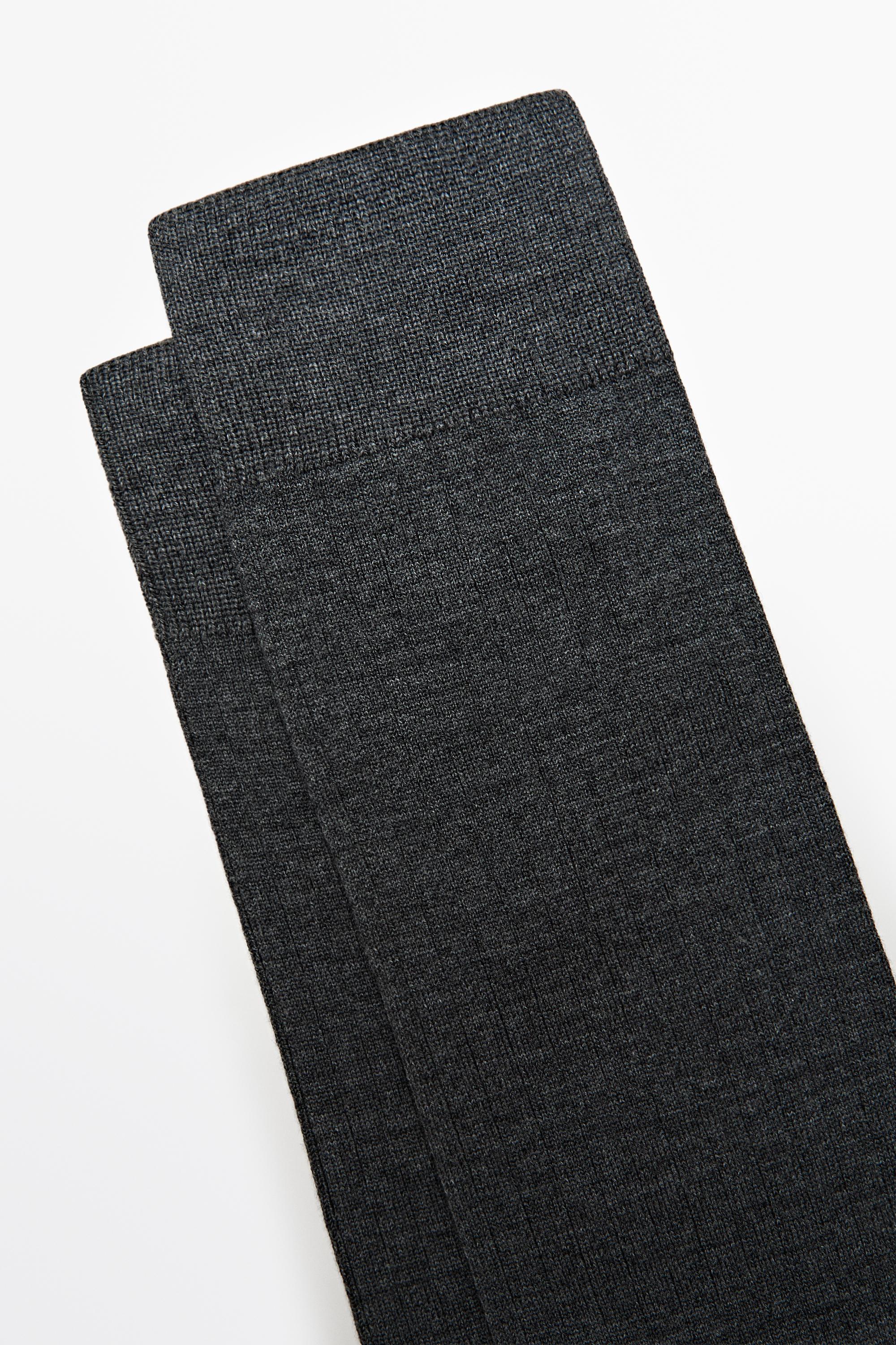 Ribbed socks — GREY