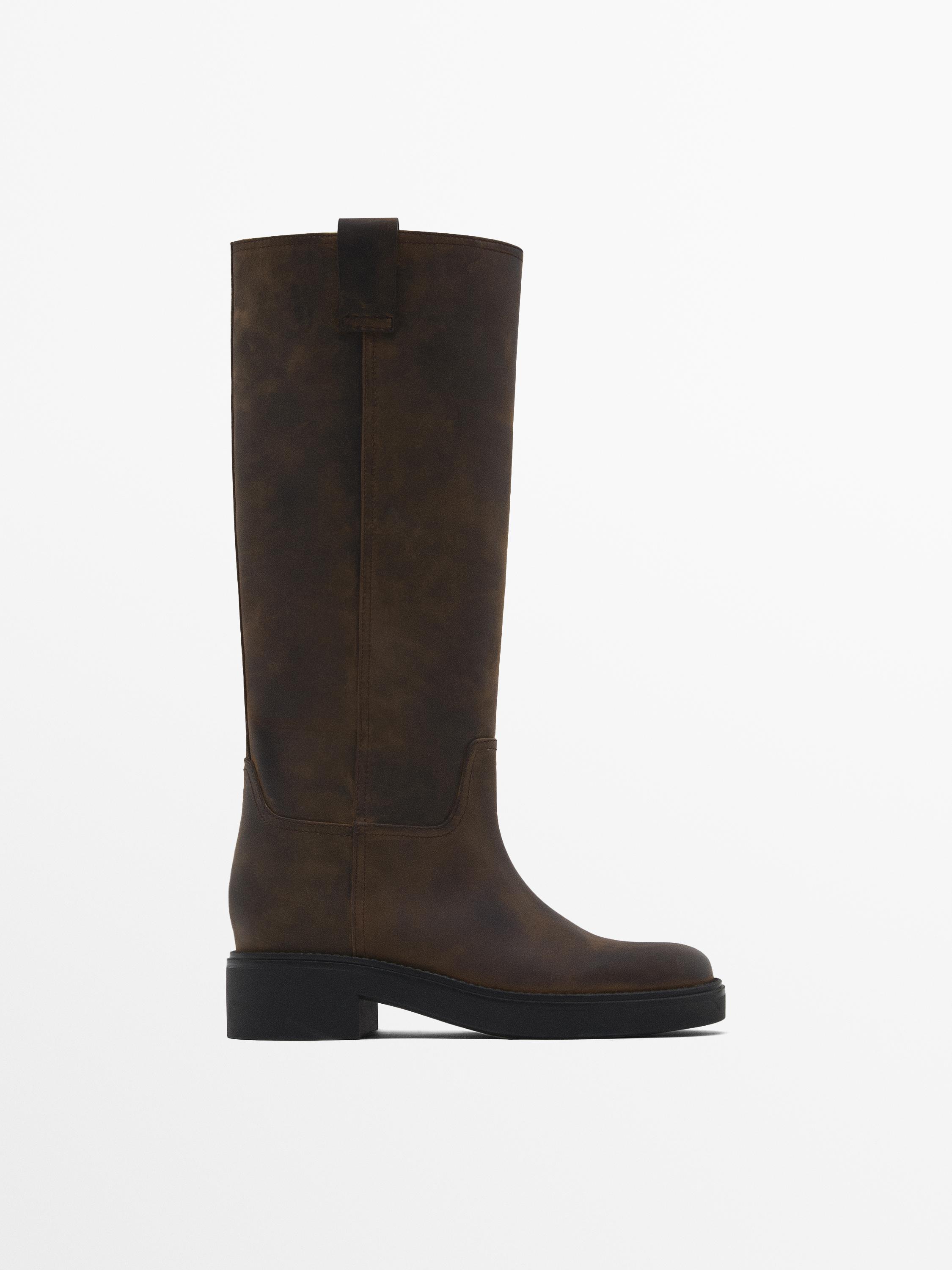 Bottes huilees a semelle elastiquee Marron Bottes Et Bottines Massimo Dutti