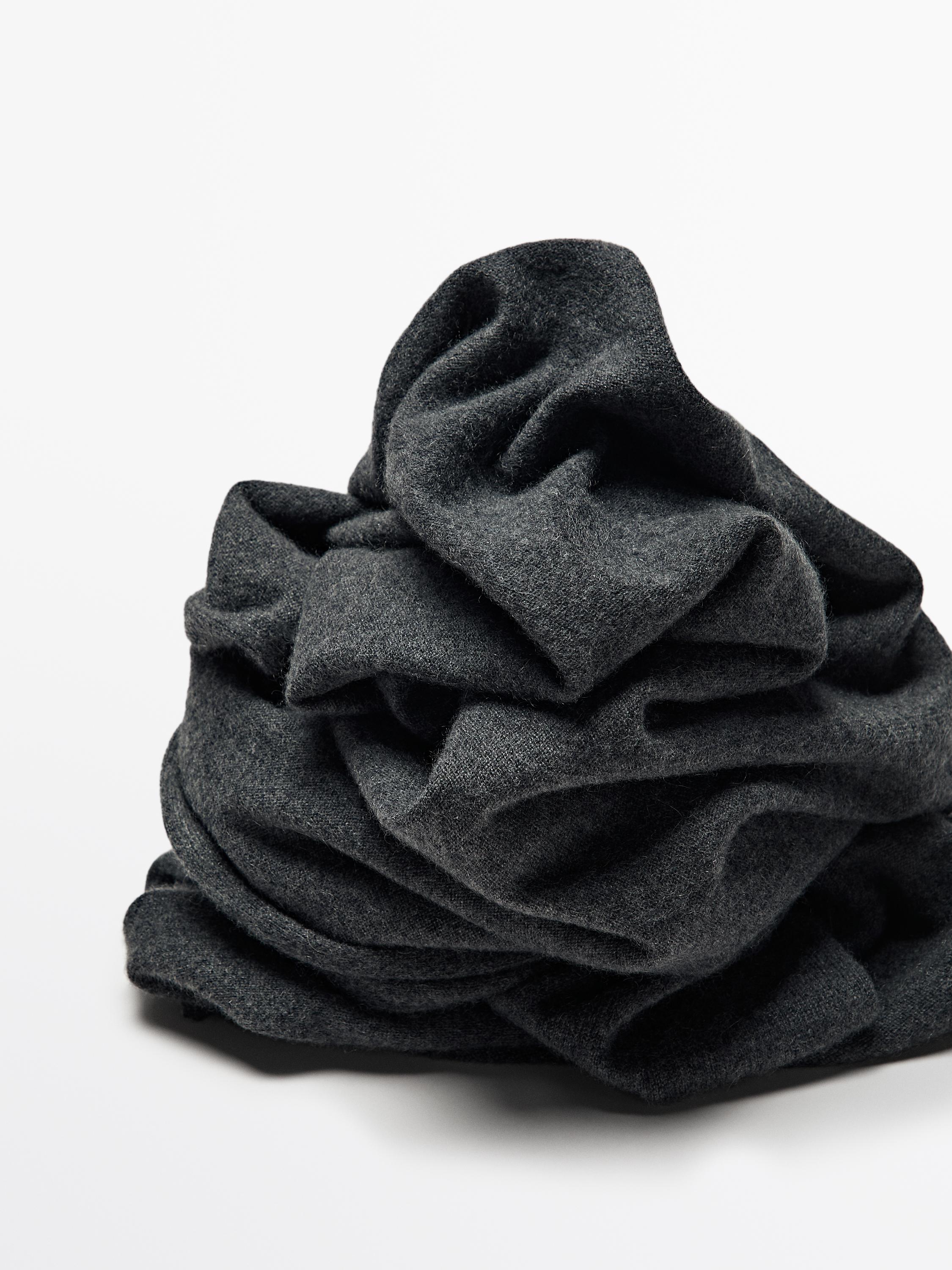 100% cashmere scarf