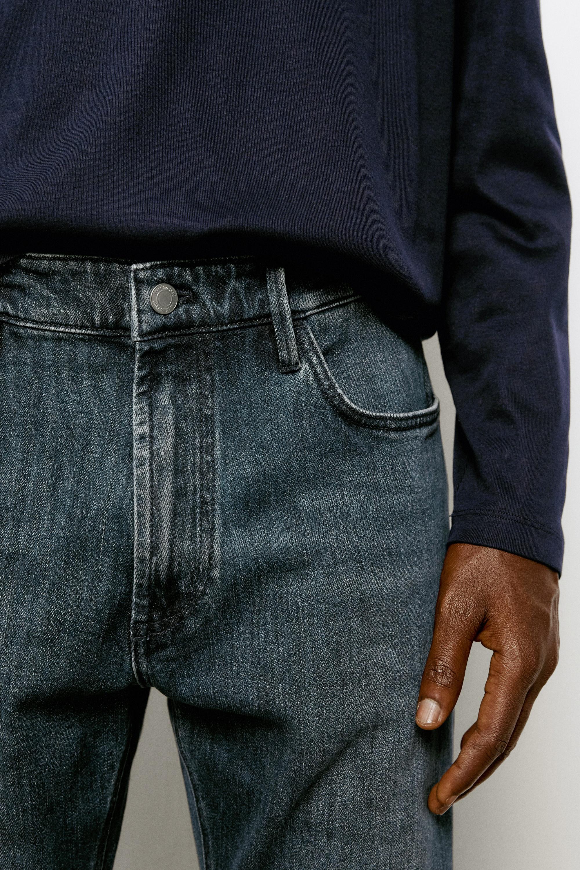 Enzymatic tapered fit jeans — BLUE