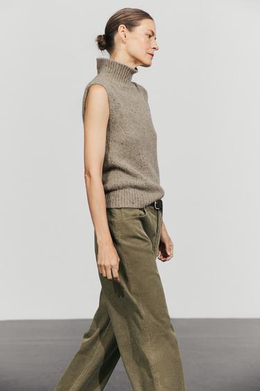 High neck knit vest — BEIGE 5