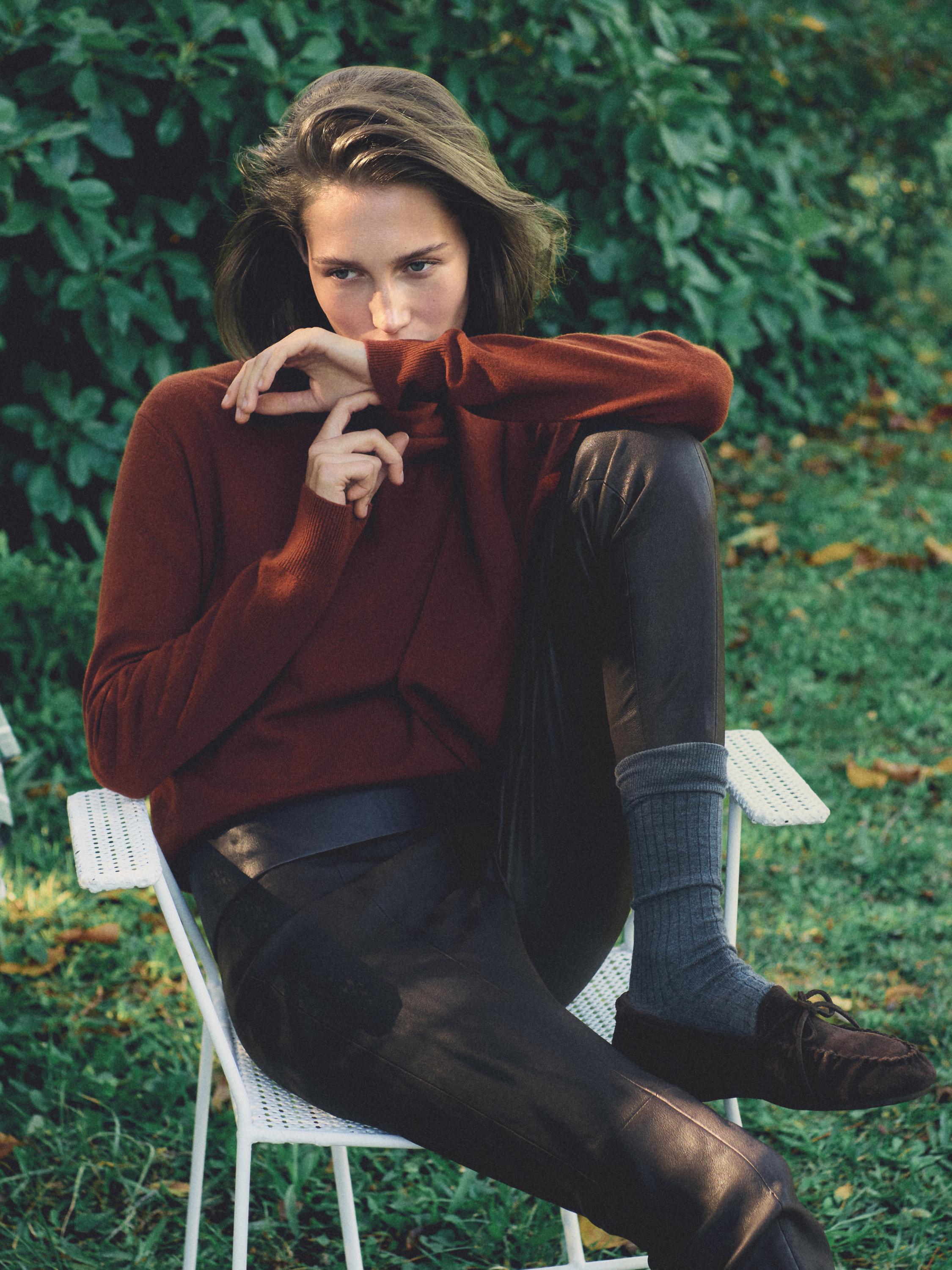Split leather loafers with gathered bow — BROWN