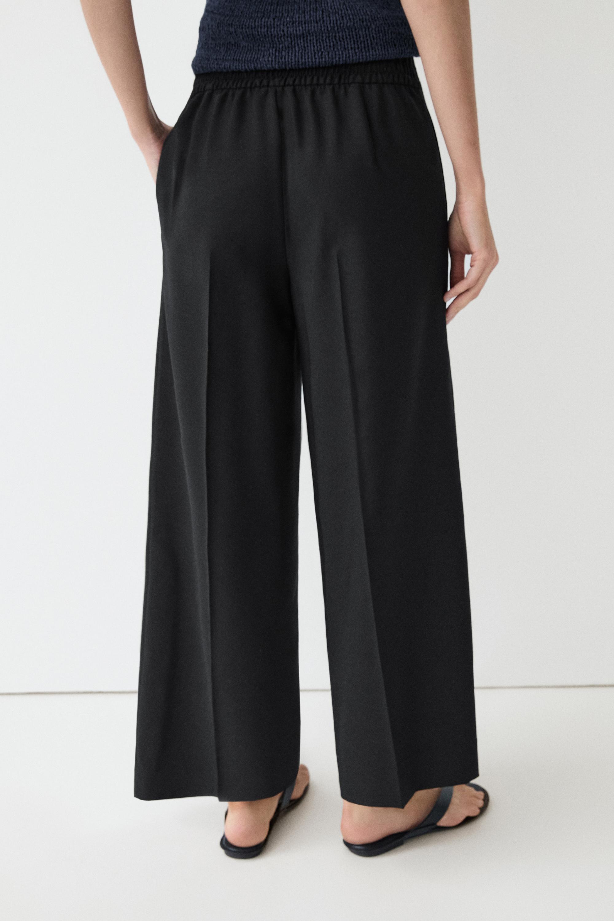 Wide-leg cropped stretch wool trousers — BLACK