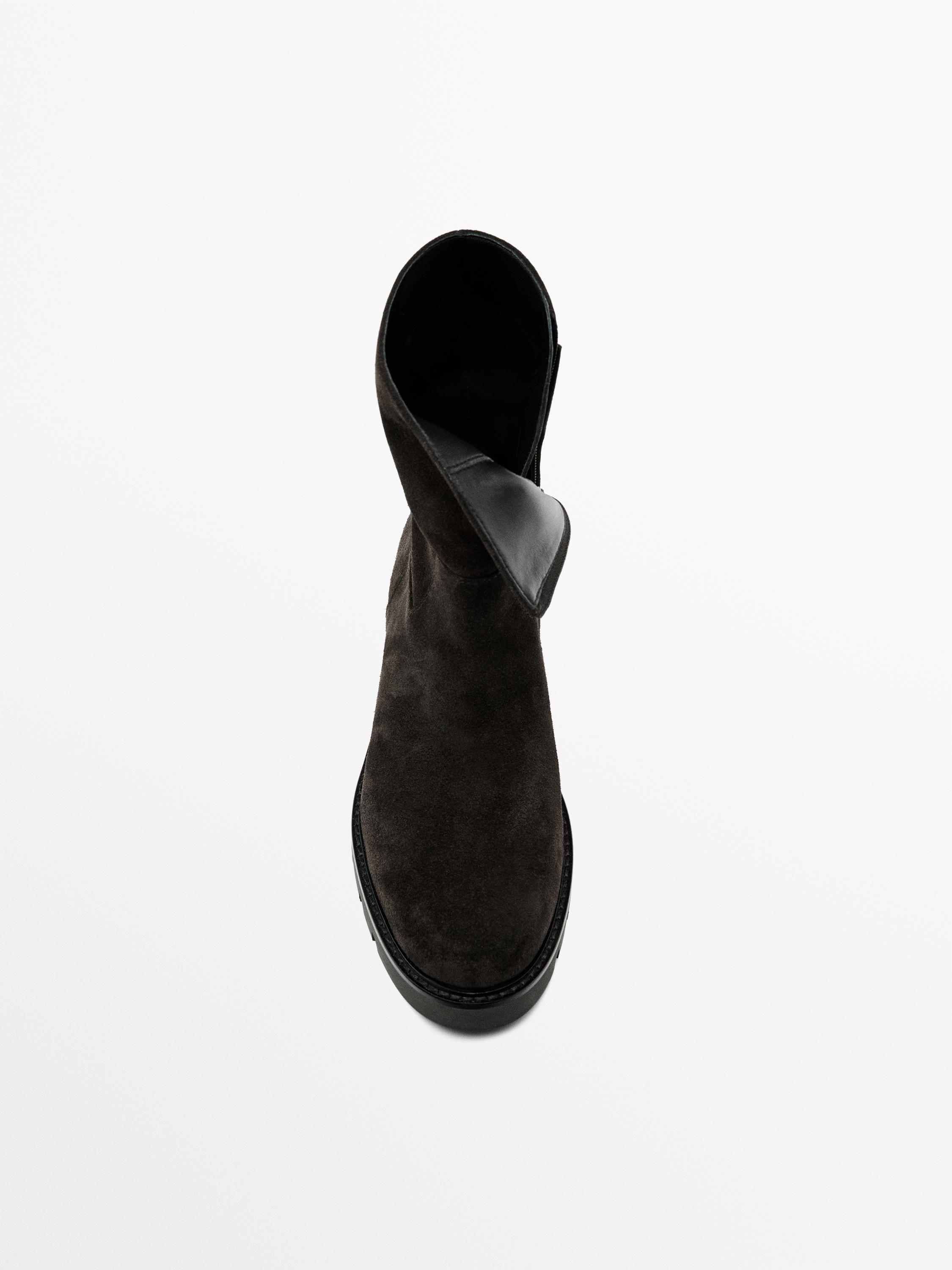 Stivaletto in pelle scamosciata con suola track