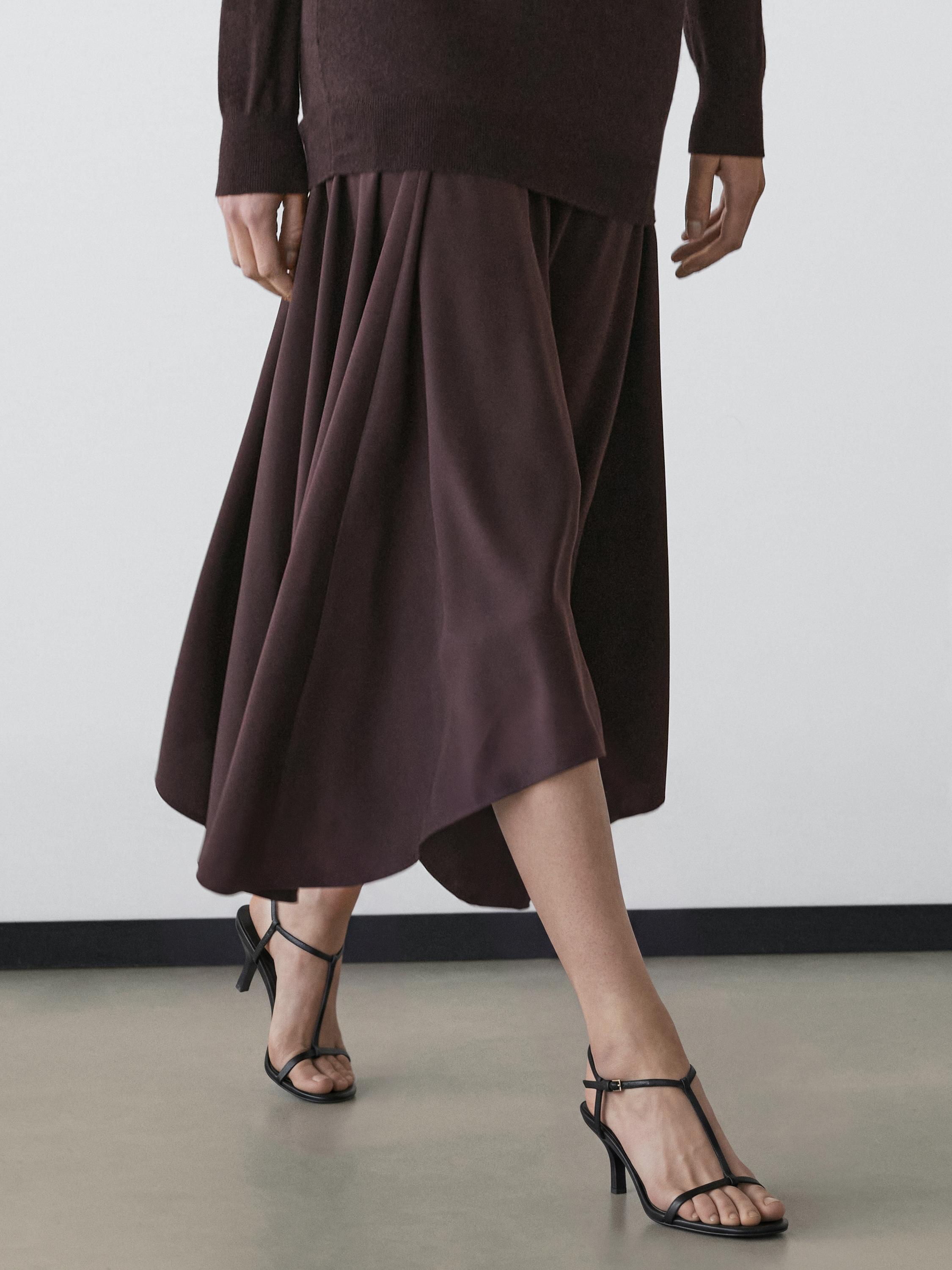 Wool blend knit dress with contrast detail — Chocolate