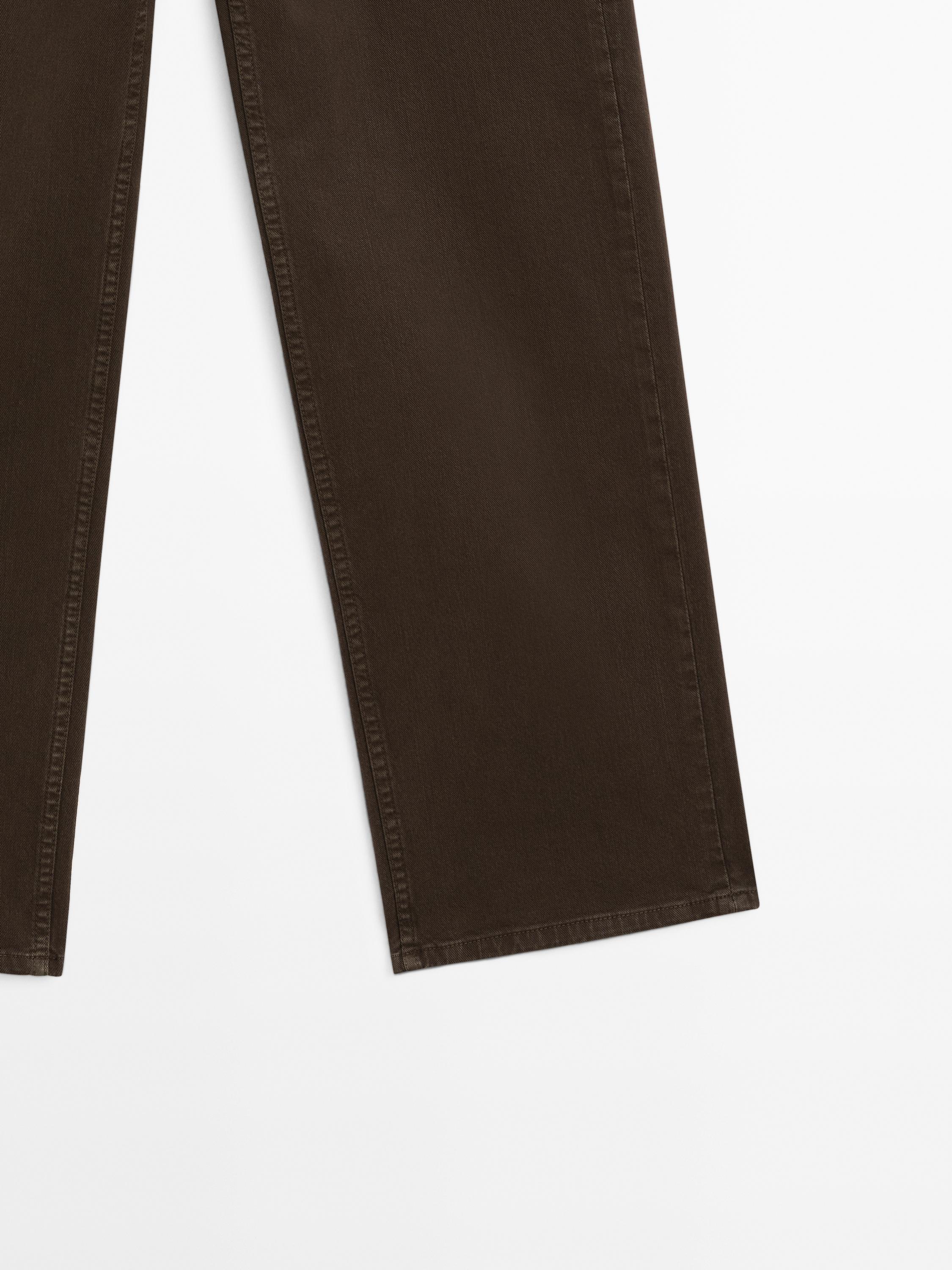 Mid-rise straight-leg jeans