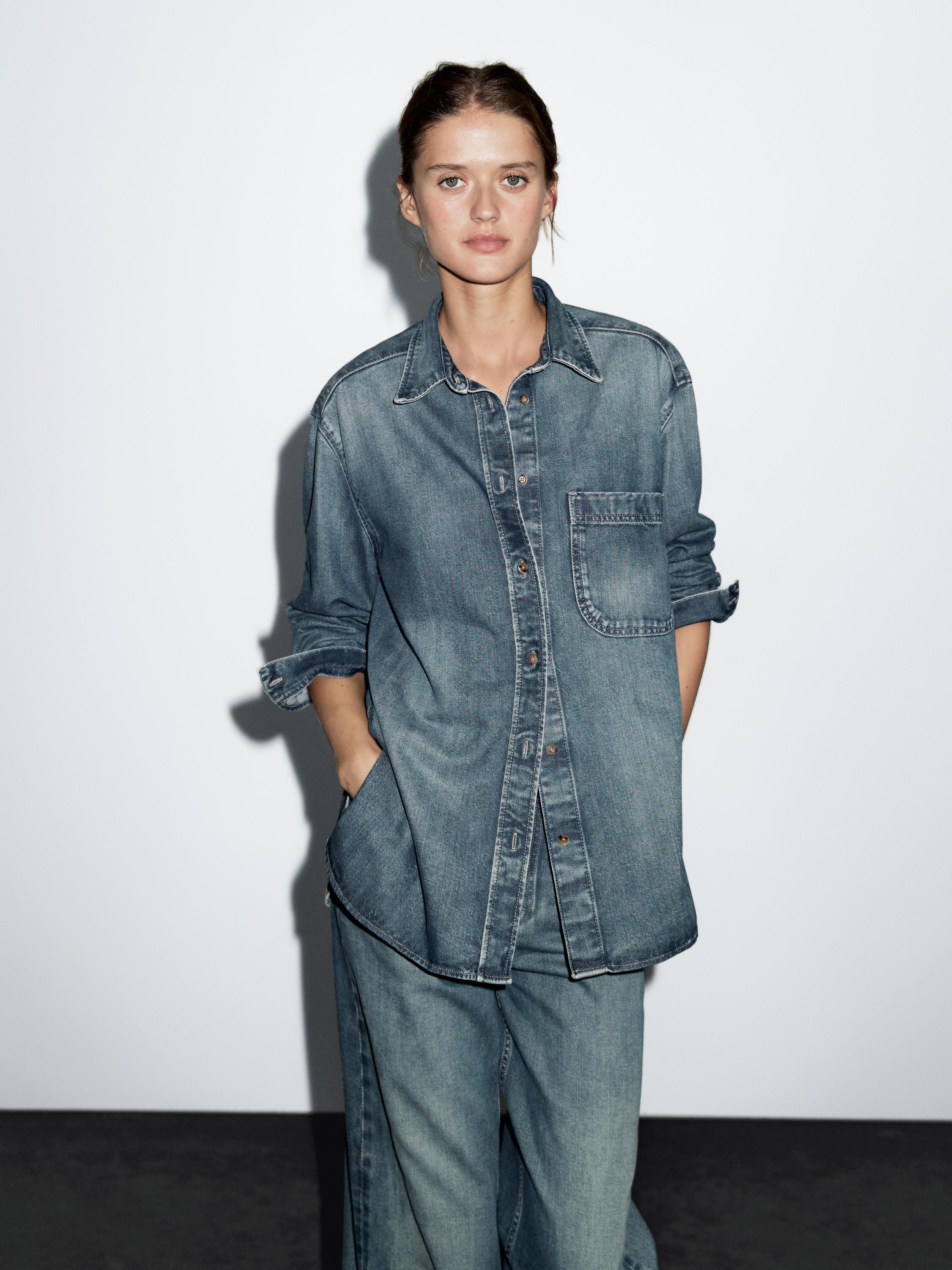 Camisa holgada denim bolsillos · Azul Claro · Blusa Massimo Dutti