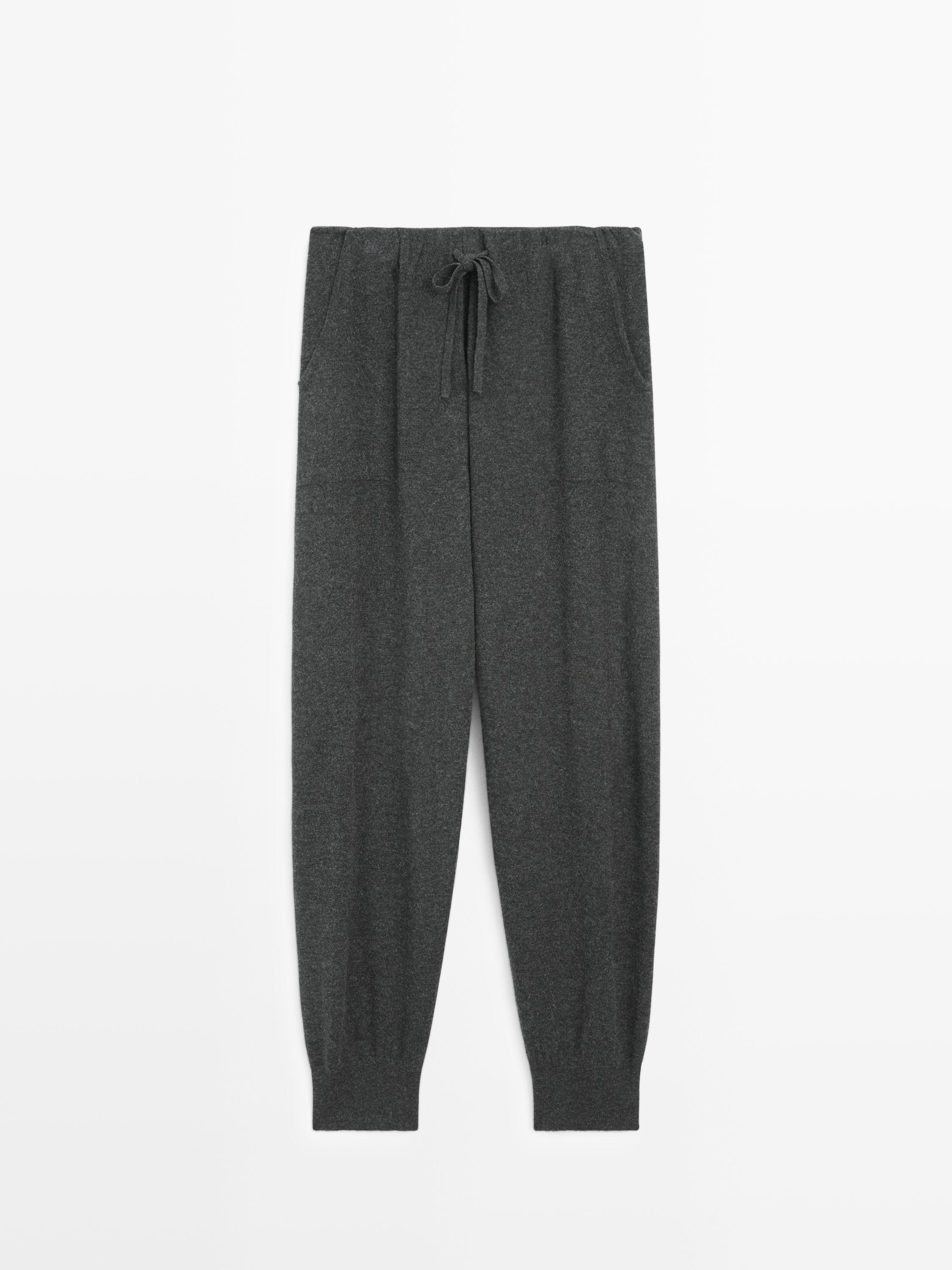 100% wool joggers with pockets
