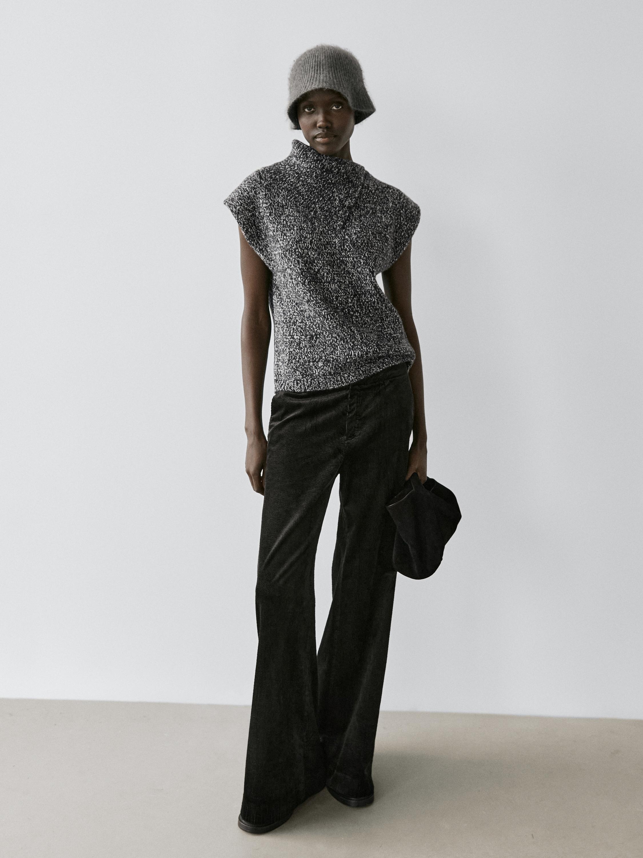 Mouliné knit vest with collar detail — BLACK