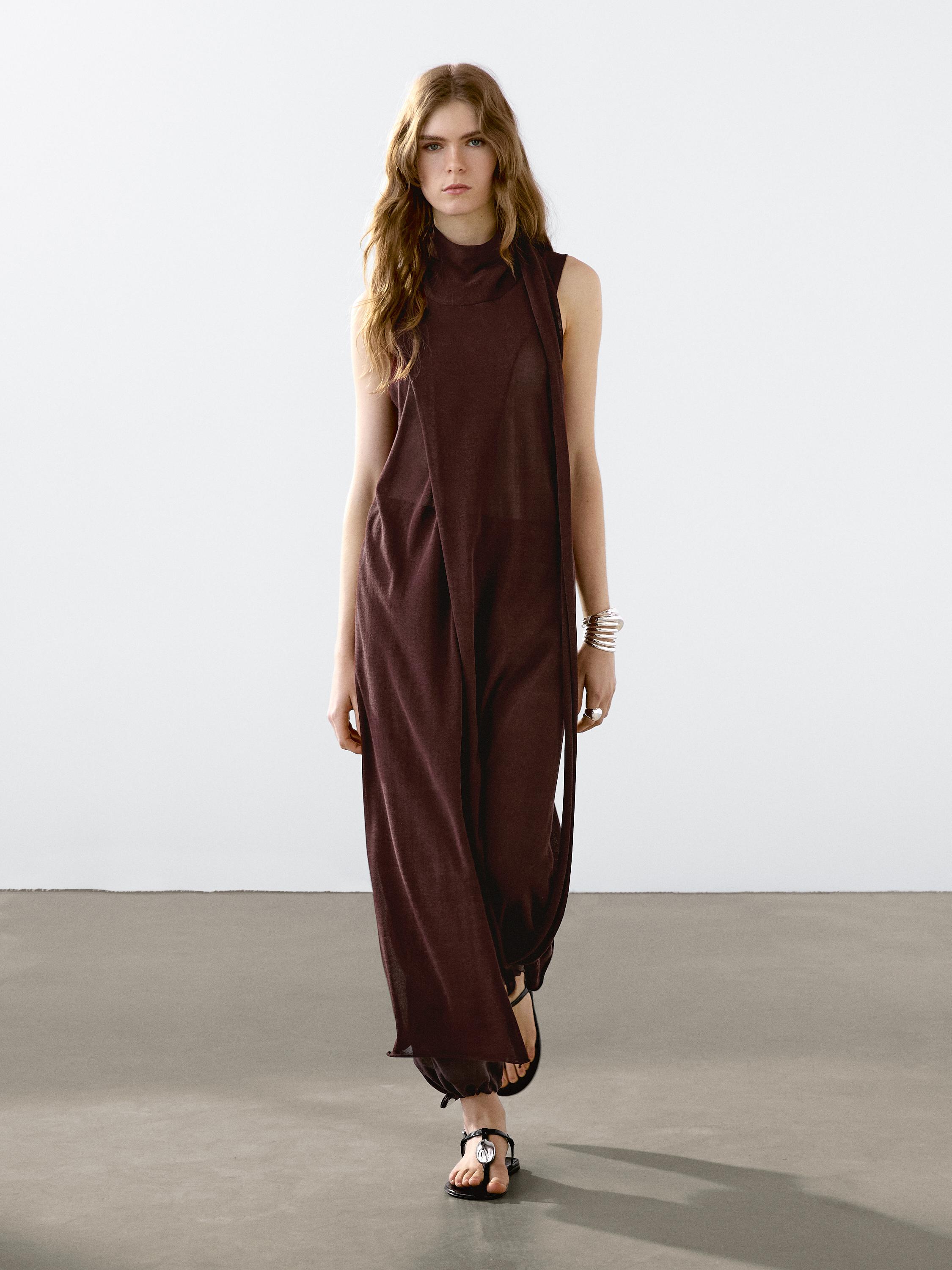 Robe longue avec foulard