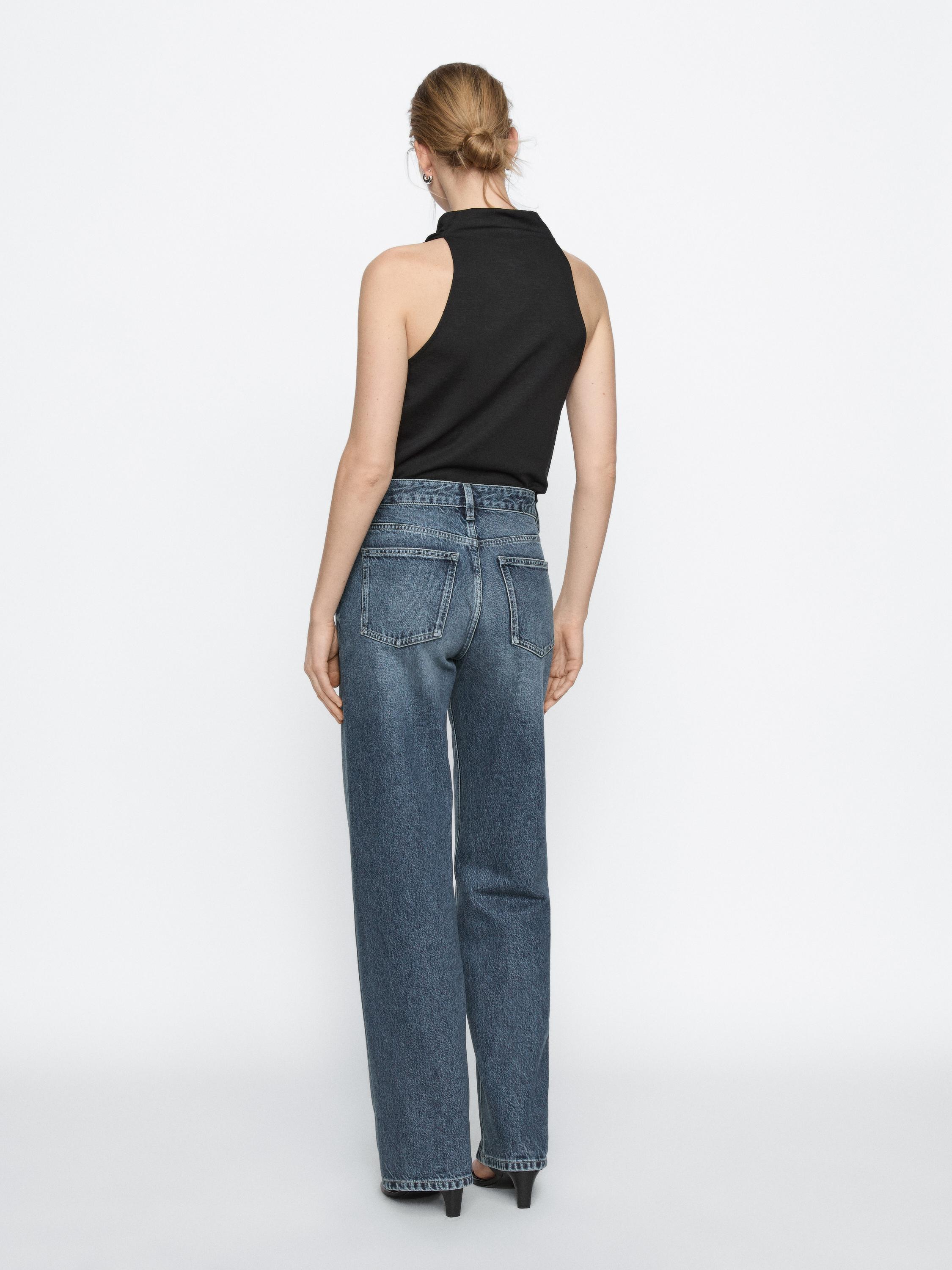 Mid-waist wide-leg jeans