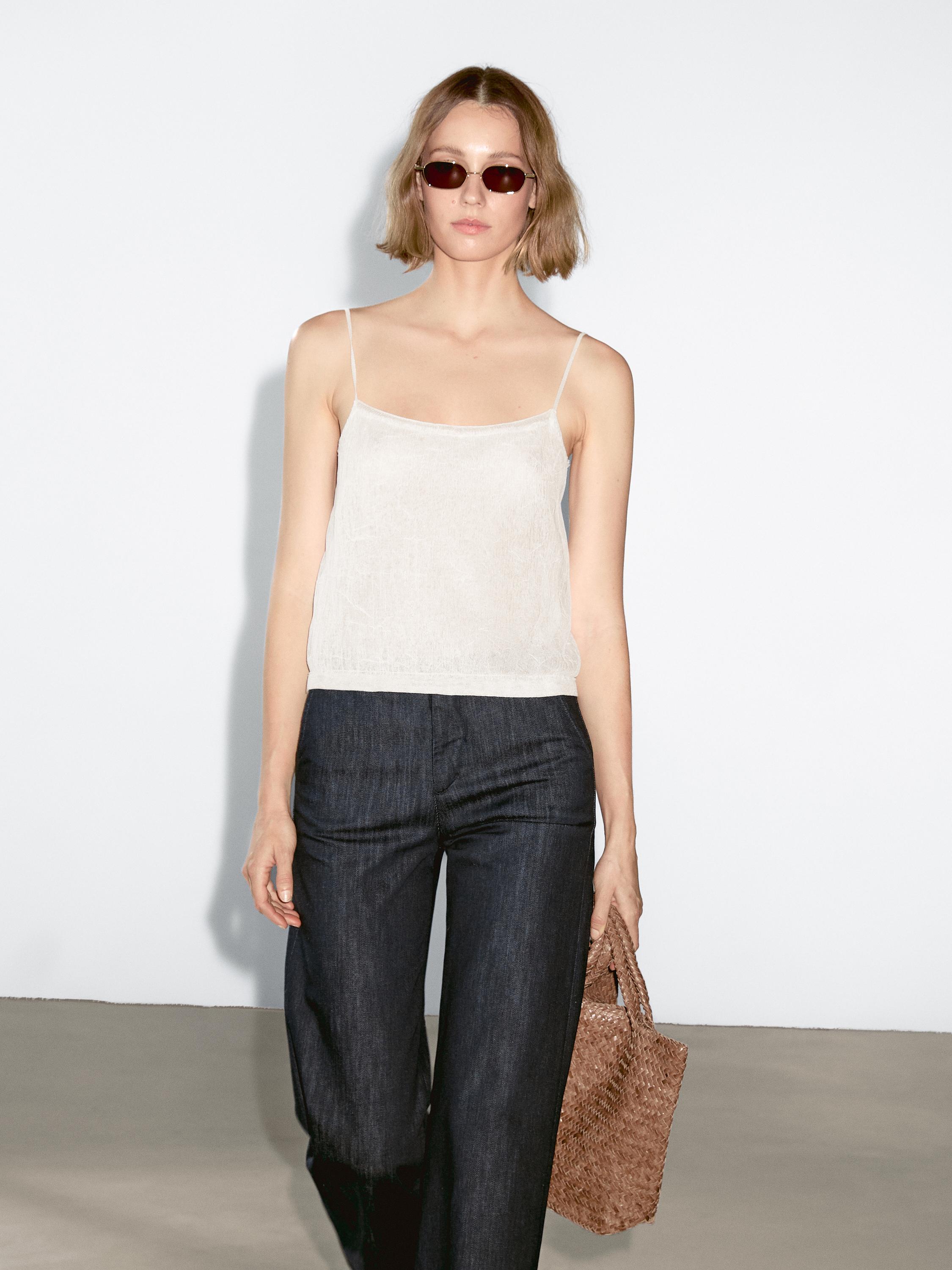 Top tirantes fluido bordados