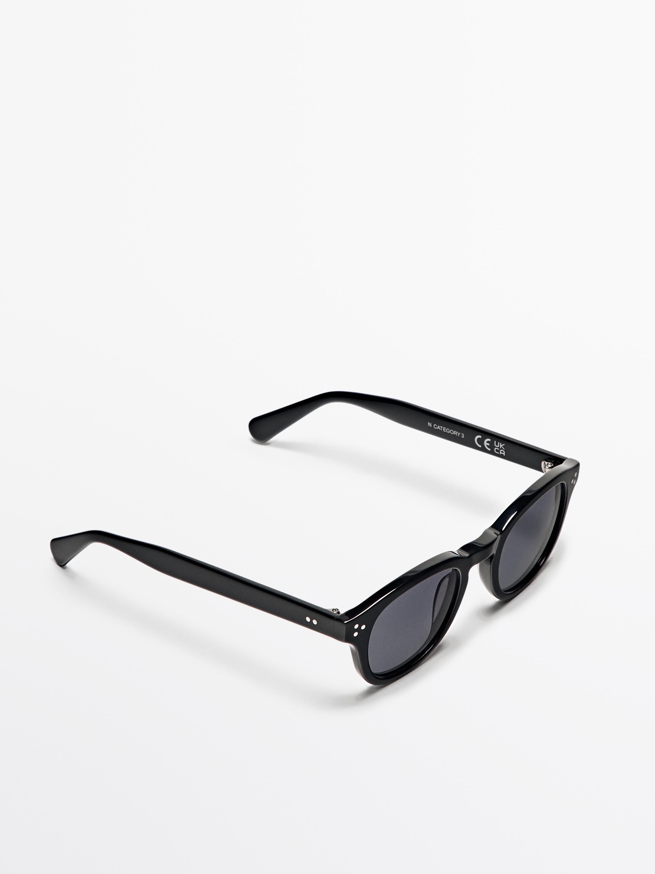 Round sunglasses