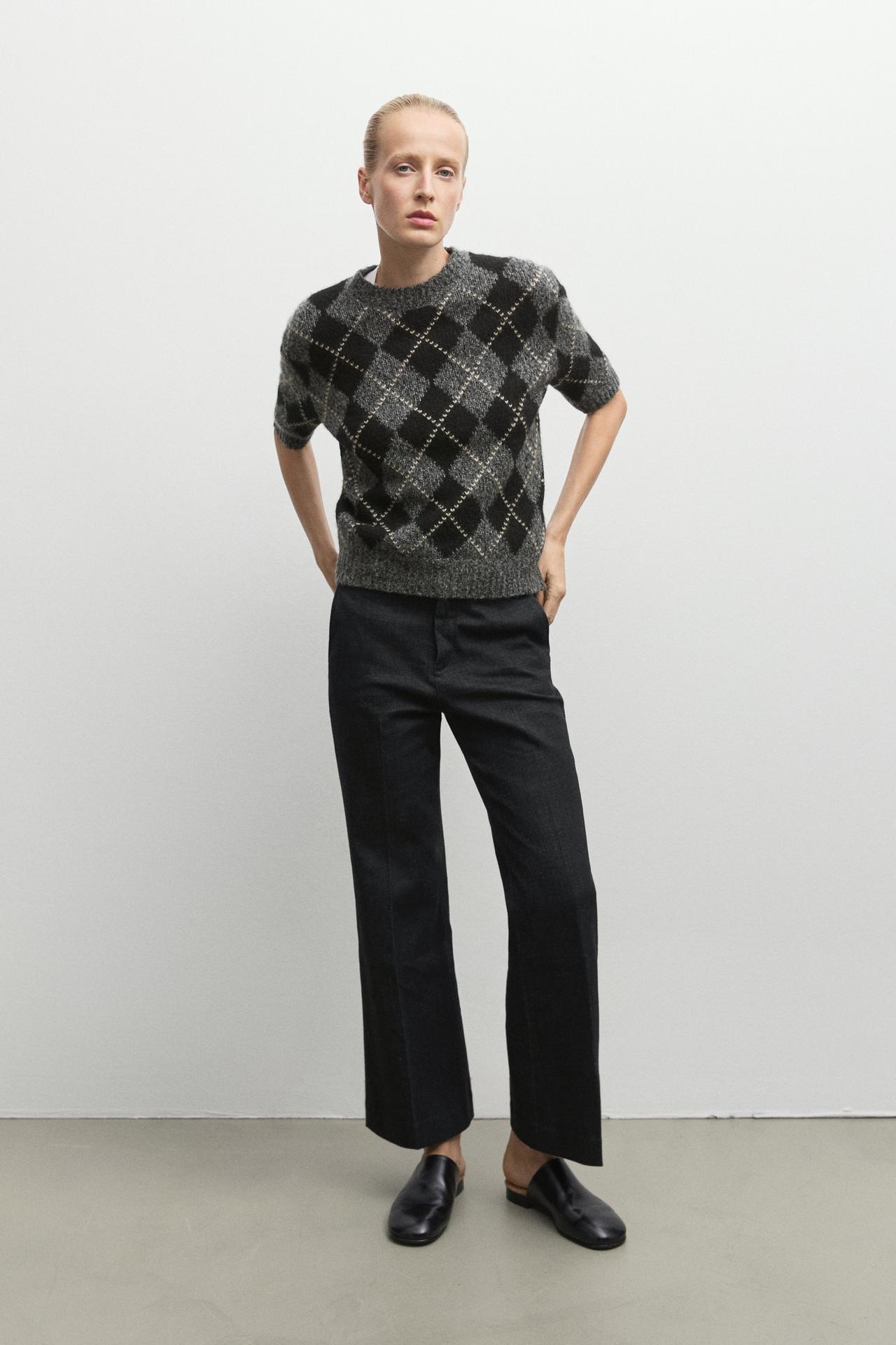Cashmere-blend short sleeve argyle knit sweater — GREY