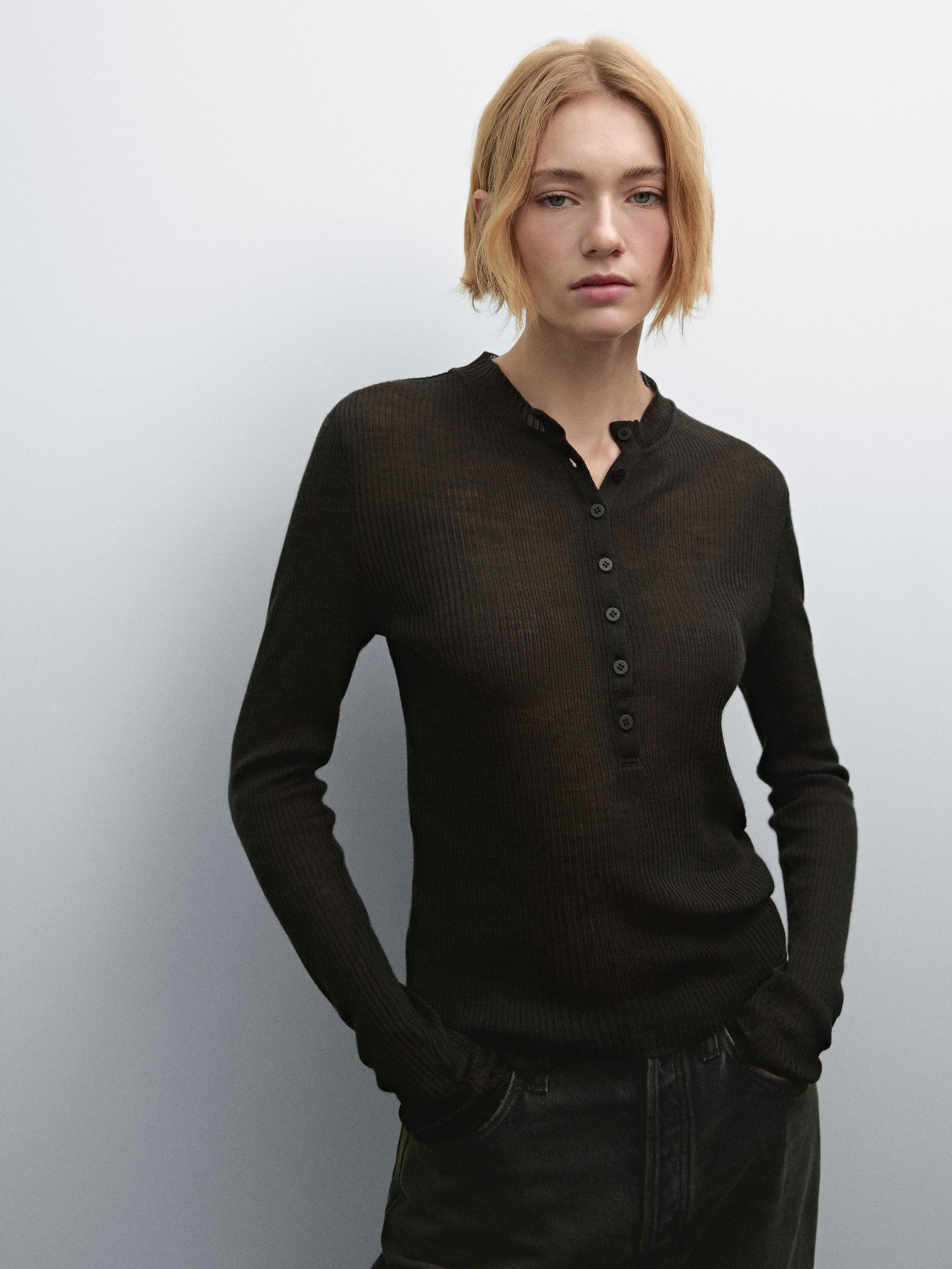 Wool blend ribbed knit T-shirt with buttons