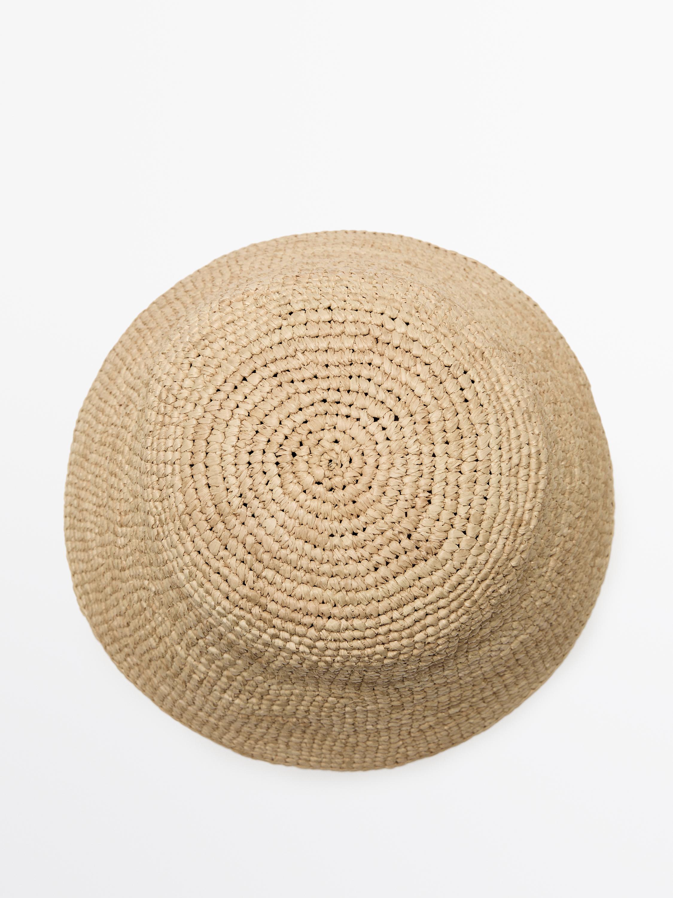 Petit chapeau bob 100 % raphia